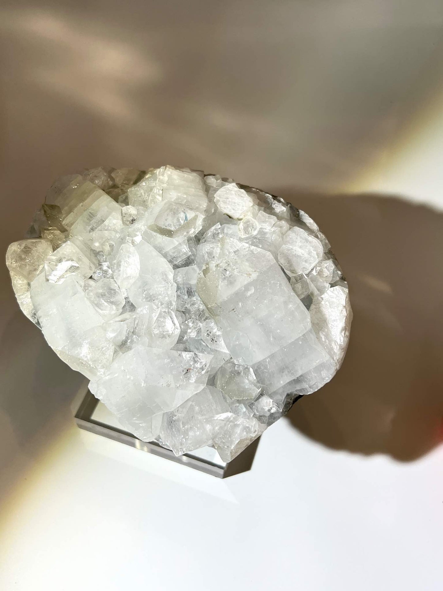 鑽石魚眼石 魚眼石 魚眼石功效 Apophyllite 魚眼石淨化 淨化水晶 水晶原石 印度魚眼石