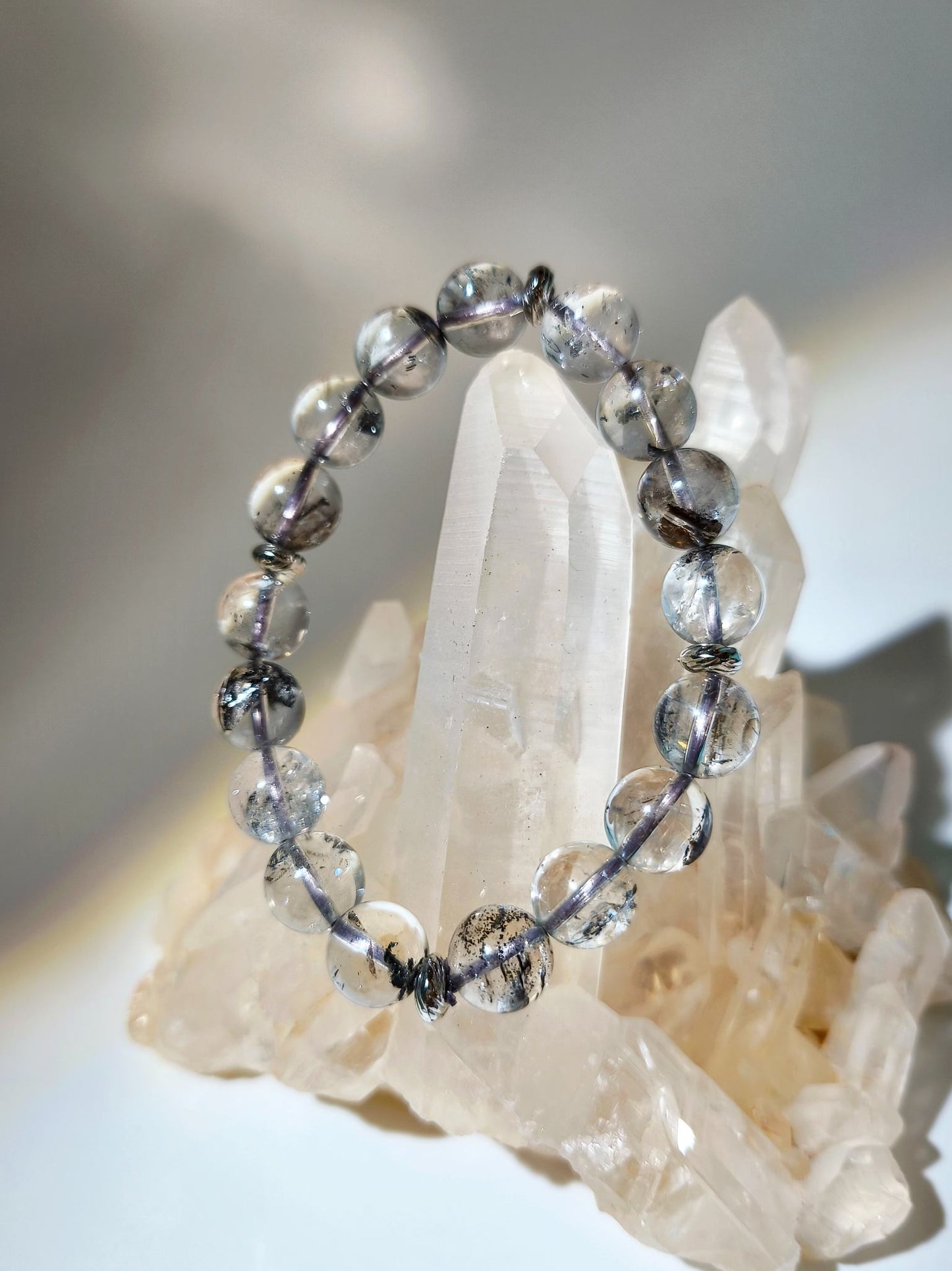 閃靈鑽原石 閃靈鑽手鏈 閃靈鑽 閃靈鑽水晶 香港閃靈鑽 閃靈鑽產地 香港水晶店 淨化 赫基蒙閃靈鑽 閃靈鑽手鏈 提升直覺 閃靈鑽功效