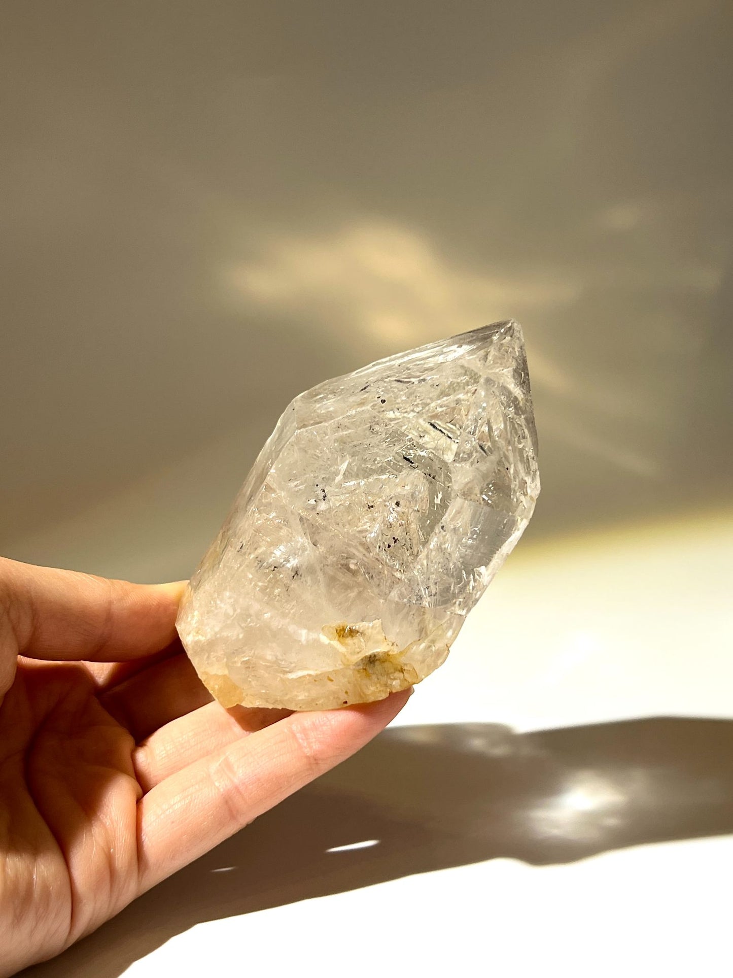 骸骨閃靈鑽 骸骨水晶 skeletal Herkimer diamond 赫基蒙閃靈鑽 閃靈鑽 香港閃靈鑽 白水晶 白晶 水晶 天然水晶 南無水晶 namucrystal 骨幹水晶 骨幹閃靈鑽 香港水晶店 record keeper 雙尖