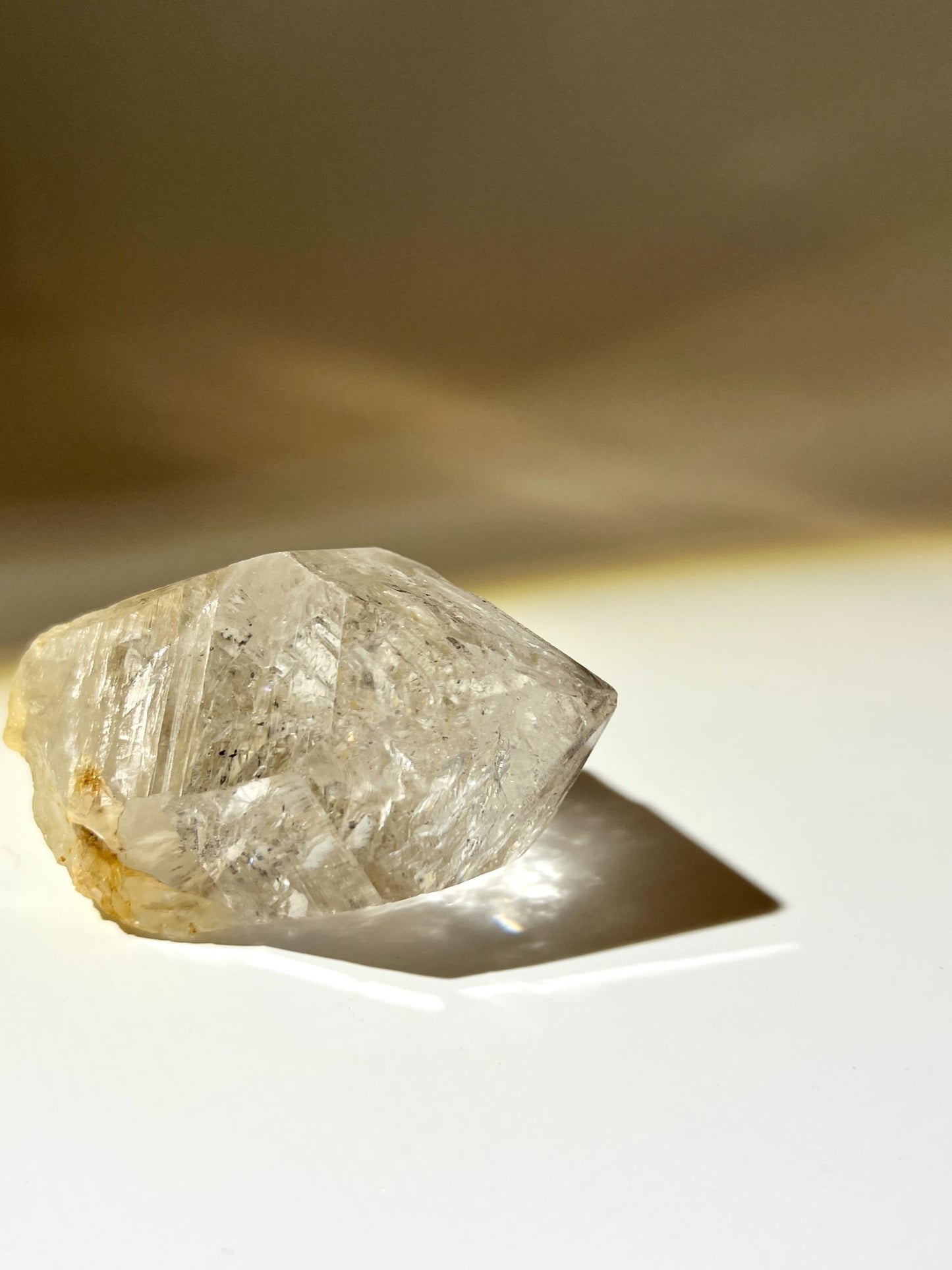 骸骨閃靈鑽 骸骨水晶 skeletal Herkimer diamond 赫基蒙閃靈鑽 閃靈鑽 香港閃靈鑽 白水晶 白晶 水晶 天然水晶 南無水晶 namucrystal 骨幹水晶 骨幹閃靈鑽 香港水晶店 record keeper 激活脈輪