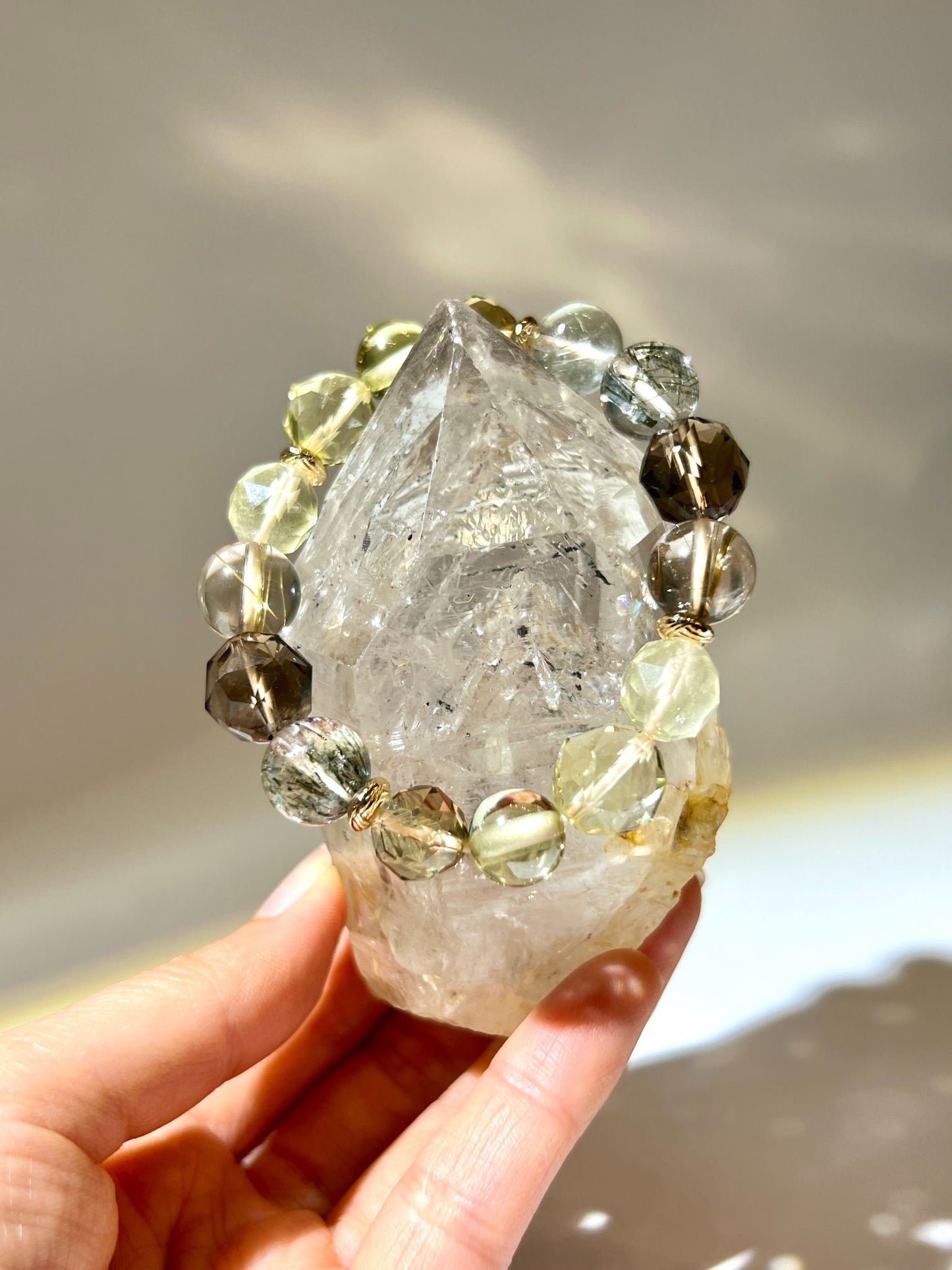 骸骨閃靈鑽 骸骨水晶 skeletal Herkimer diamond 赫基蒙閃靈鑽 閃靈鑽 香港閃靈鑽 白水晶 白晶 水晶 天然水晶 南無水晶 namucrystal 骨幹水晶 骨幹閃靈鑽 香港水晶店 record keeper 頭腦清晰