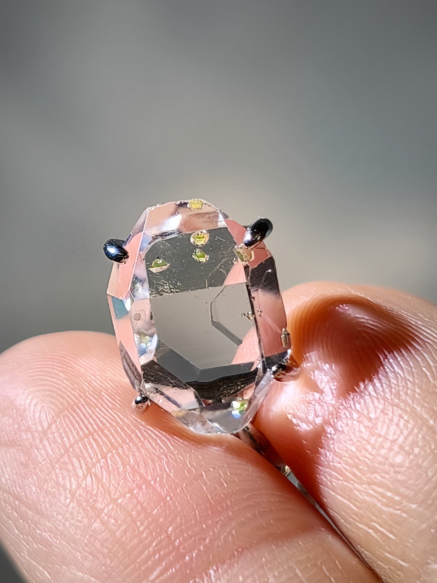 Herkimerdiamond 閃靈鑽吊墜 赫基蒙閃靈鑽 閃靈鑽 閃靈鑽功效 香港閃靈鑽 水晶原石 雙尖水晶 namucrystal