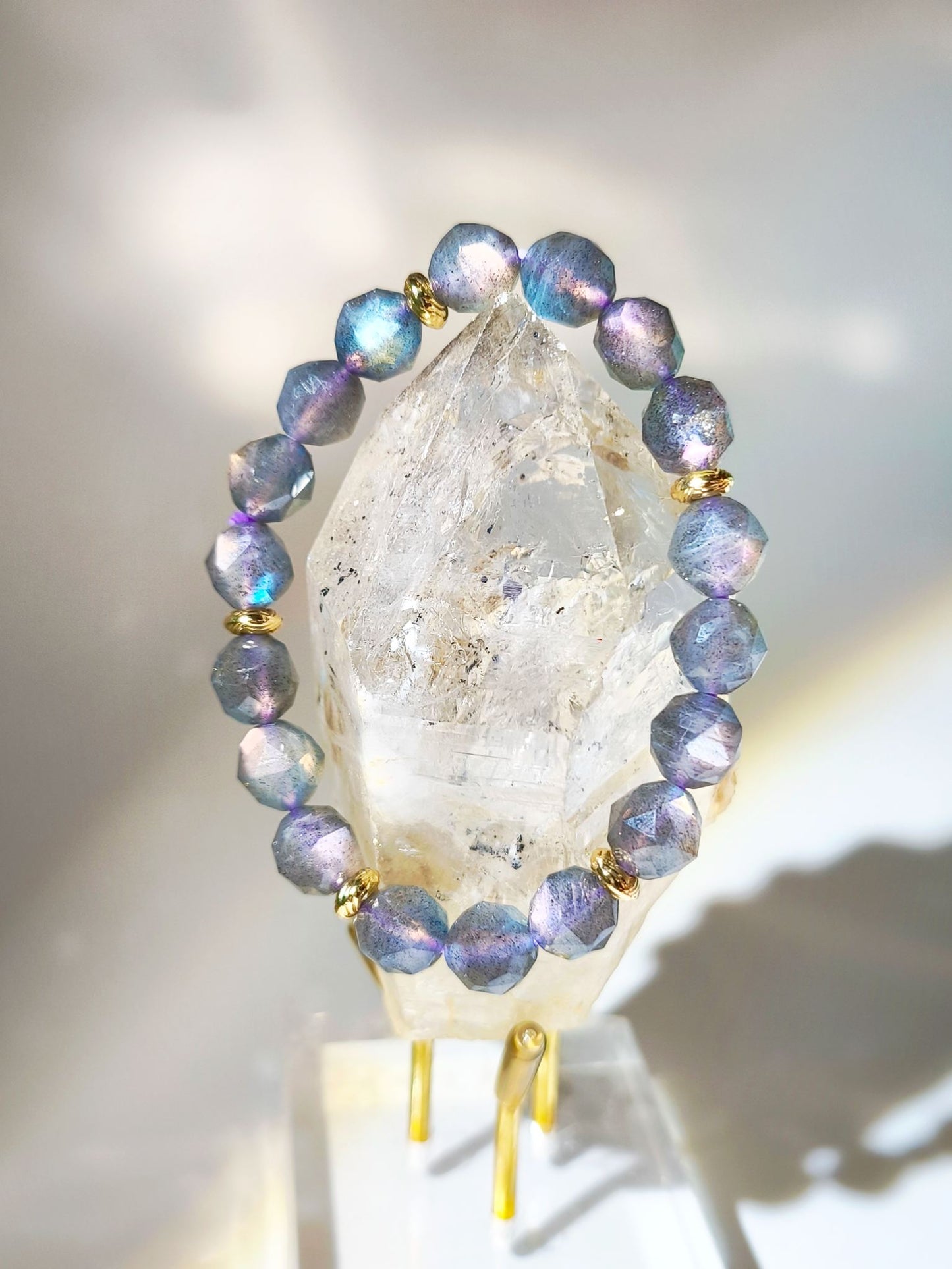 紫拉長 紫拉長水晶 灰月亮 拉長石 Labradorite 拉長石功效 拉長石手鏈 桃花水晶 人緣水晶 姻緣水晶 愛情水晶