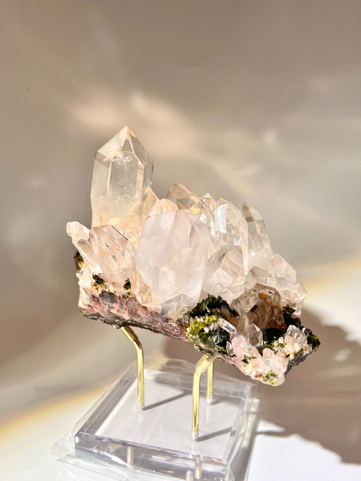 白晶簇 水晶簇 晶簇 大晶簇 白水晶 淨化消磁 水晶原石 香港水晶店 淨化手串 lemurianquartz 能量棒 clear quartz cluster 多角