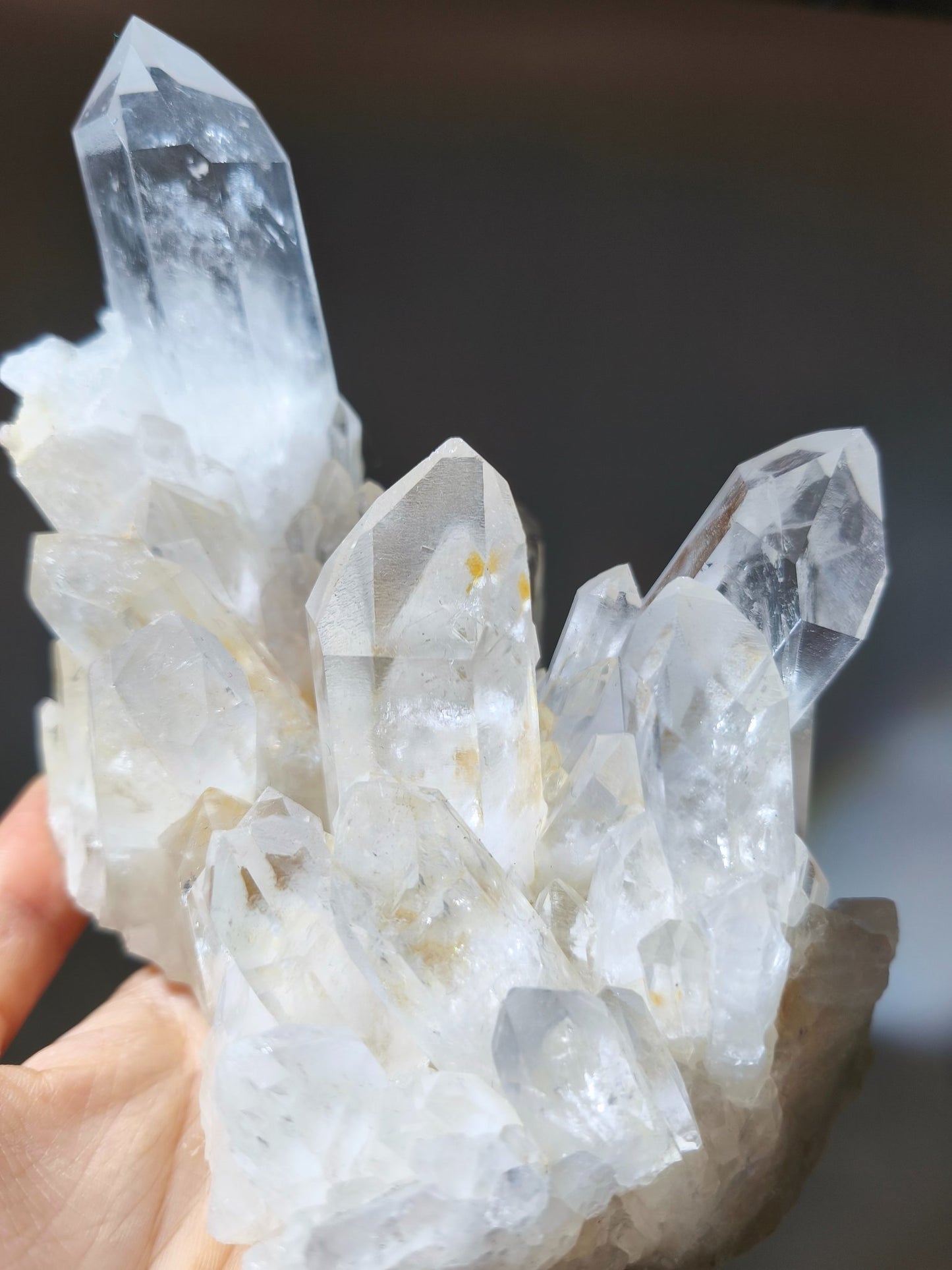 白晶簇 水晶簇 晶簇 大晶簇 白水晶 淨化消磁 水晶原石 香港水晶店 淨化手串 lemurianquartz 能量棒 clear quartz cluster 多角 淨化能量場 靈性連結