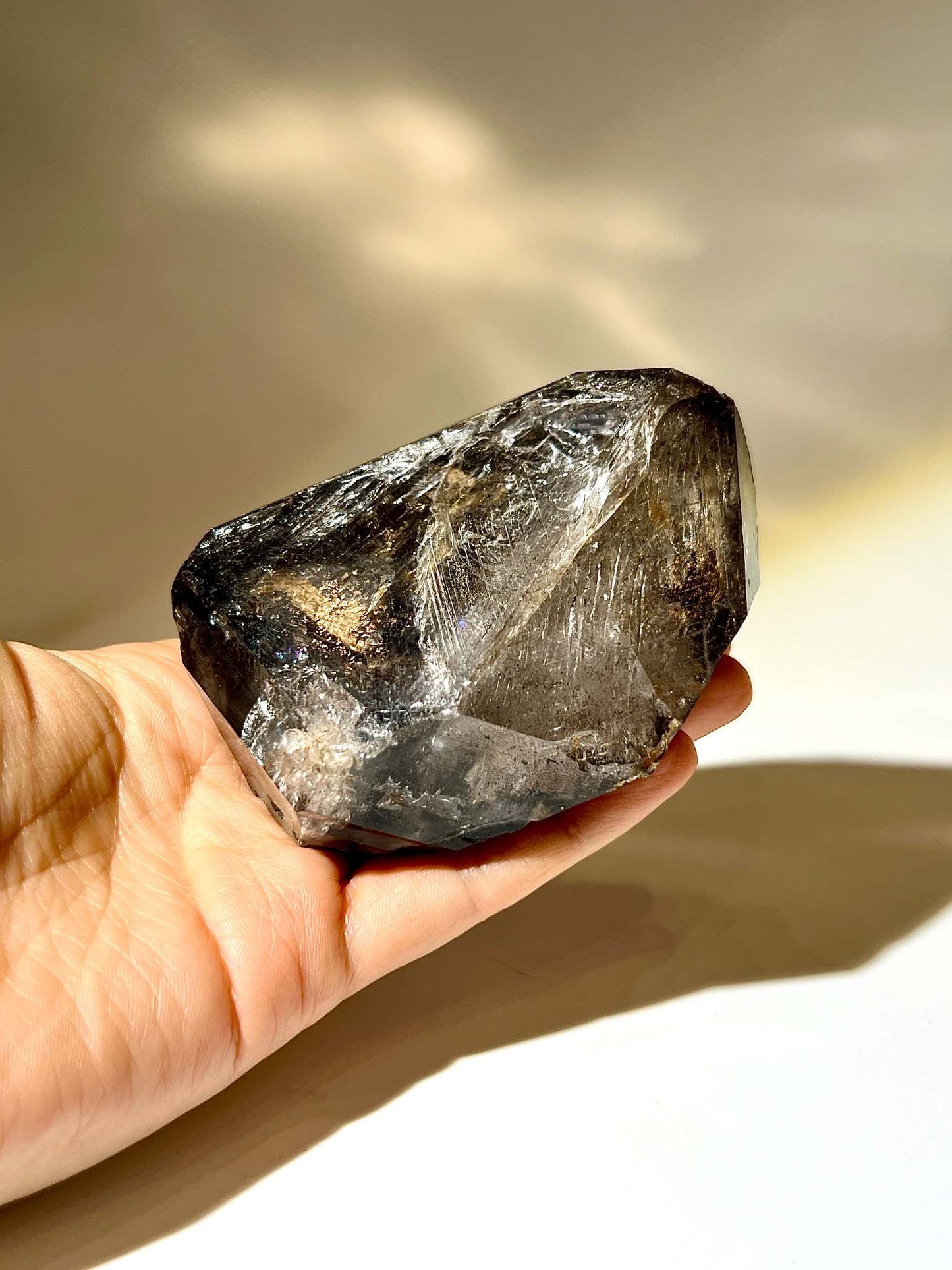 黑色水晶 黑閃靈鑽 black herkimer diamond 閃靈鑽 閃靈鑽功效 香港閃靈鑽 閃靈鑽產地 閃靈鑽淨化 閃靈鑽原石 淨化水晶 水晶原石 香港水晶店 香港水晶
