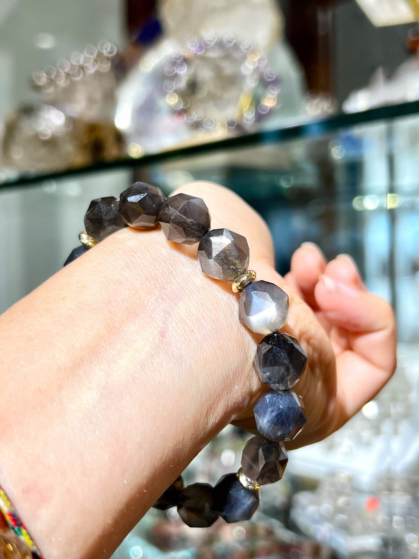 黑月亮水晶 黑金太陽 太陽石 骨幹太陽 星切水晶 水晶手鏈 香港水晶店