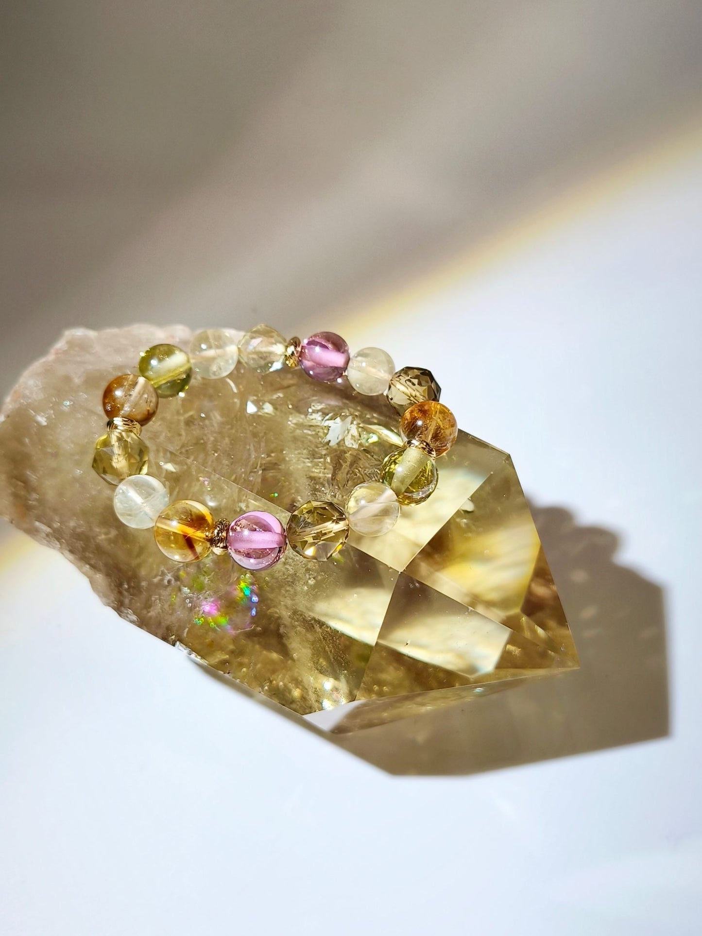黃晶柱 黃水晶有什麼能量 功效 黃晶 citrine properties
