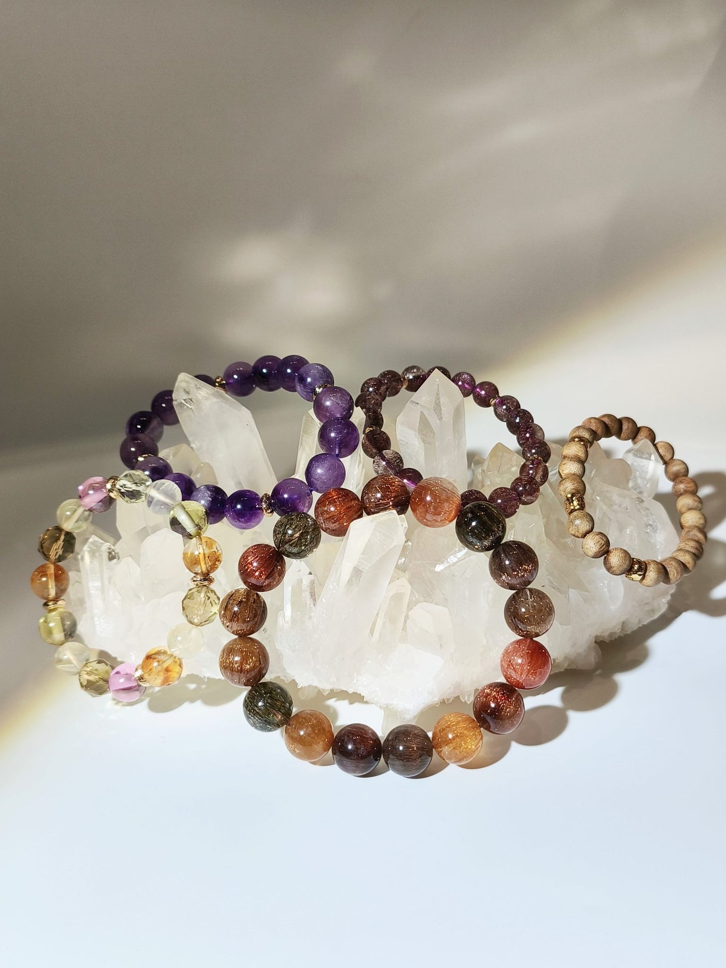 髮晶 彩髮晶 紫超七 超七 沉香 檀香 水龍珠 黃晶 白晶簇 水晶簇 天然水晶 天然晶簇 淨化消磁 晶簇功效 clear quartz cluster 香港晶簇