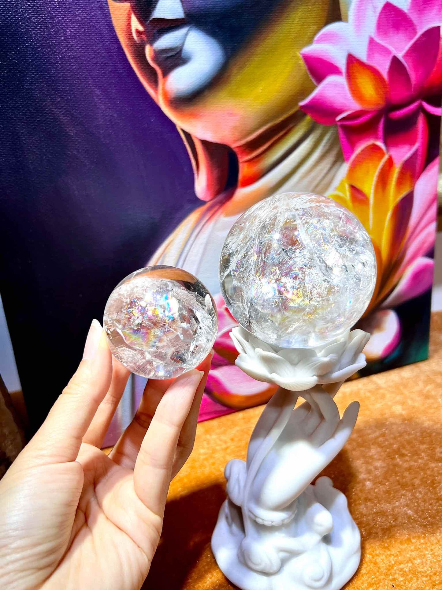 白晶球 水晶球 白水晶球 彩虹水晶 阿賽水晶 阿賽白水晶 香港水晶店 風水擺設