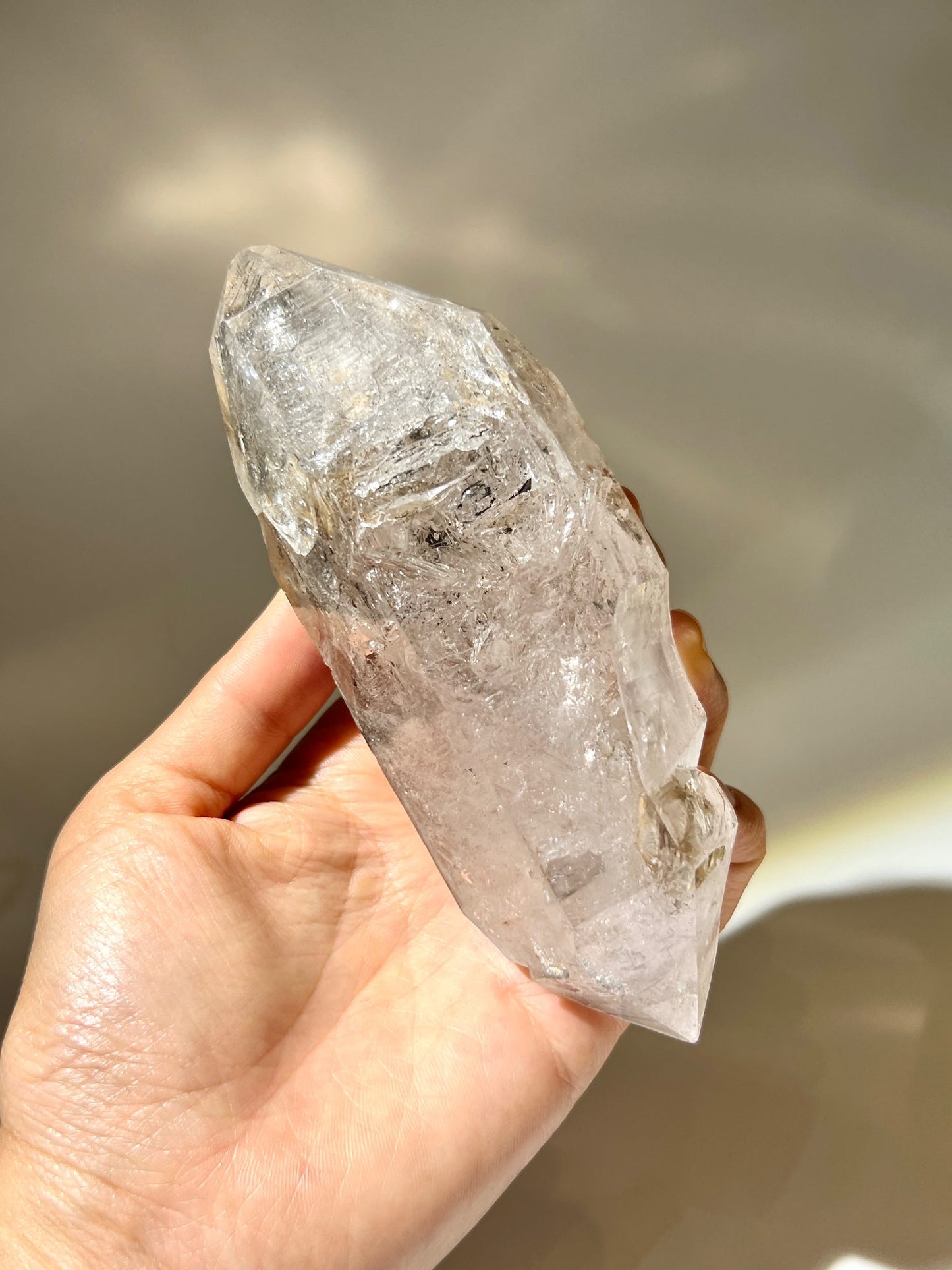 herkimer diamond inclusions 雙尖水晶 閃靈鑽 水膽水晶 閃靈鑽 閃靈鑽功效 香港閃靈鑽 閃靈鑽產地 閃靈鑽淨化 閃靈鑽原石 淨化水晶 水晶原石 香港水晶店 南無水晶 namucrystal