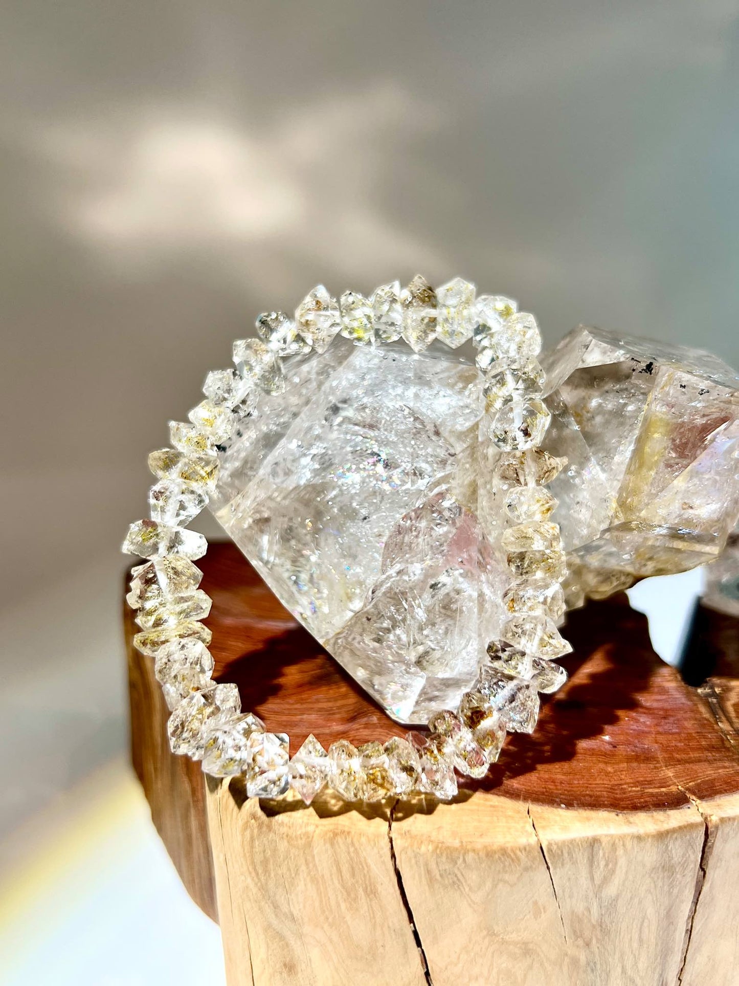 骸骨閃靈鑽 骸骨水晶 skeletal Herkimer diamond 美國閃靈鑽 赫基蒙閃靈鑽 閃靈鑽 香港閃靈鑽 白水晶 白晶 水晶 天然水晶 南無水晶 namucrystal