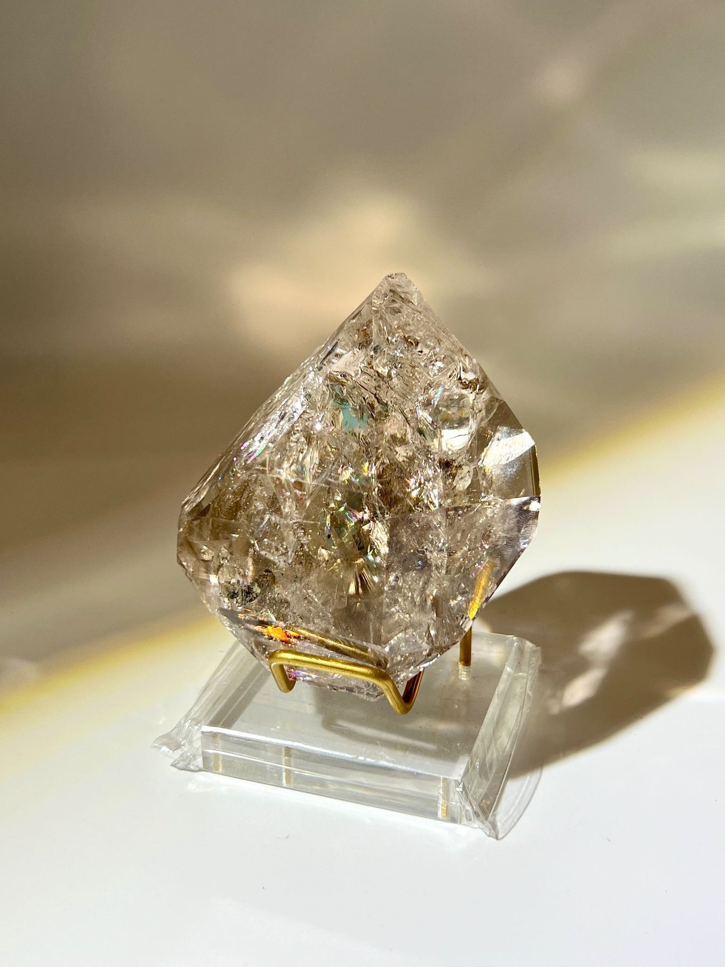 美國閃靈鑽 赫基蒙閃靈鑽 閃靈鑽 閃靈鑽功效 香港閃靈鑽 herkimerdiamond 水晶原石 雙尖水晶 美國水晶 美國水晶 淨化水晶 南無水晶