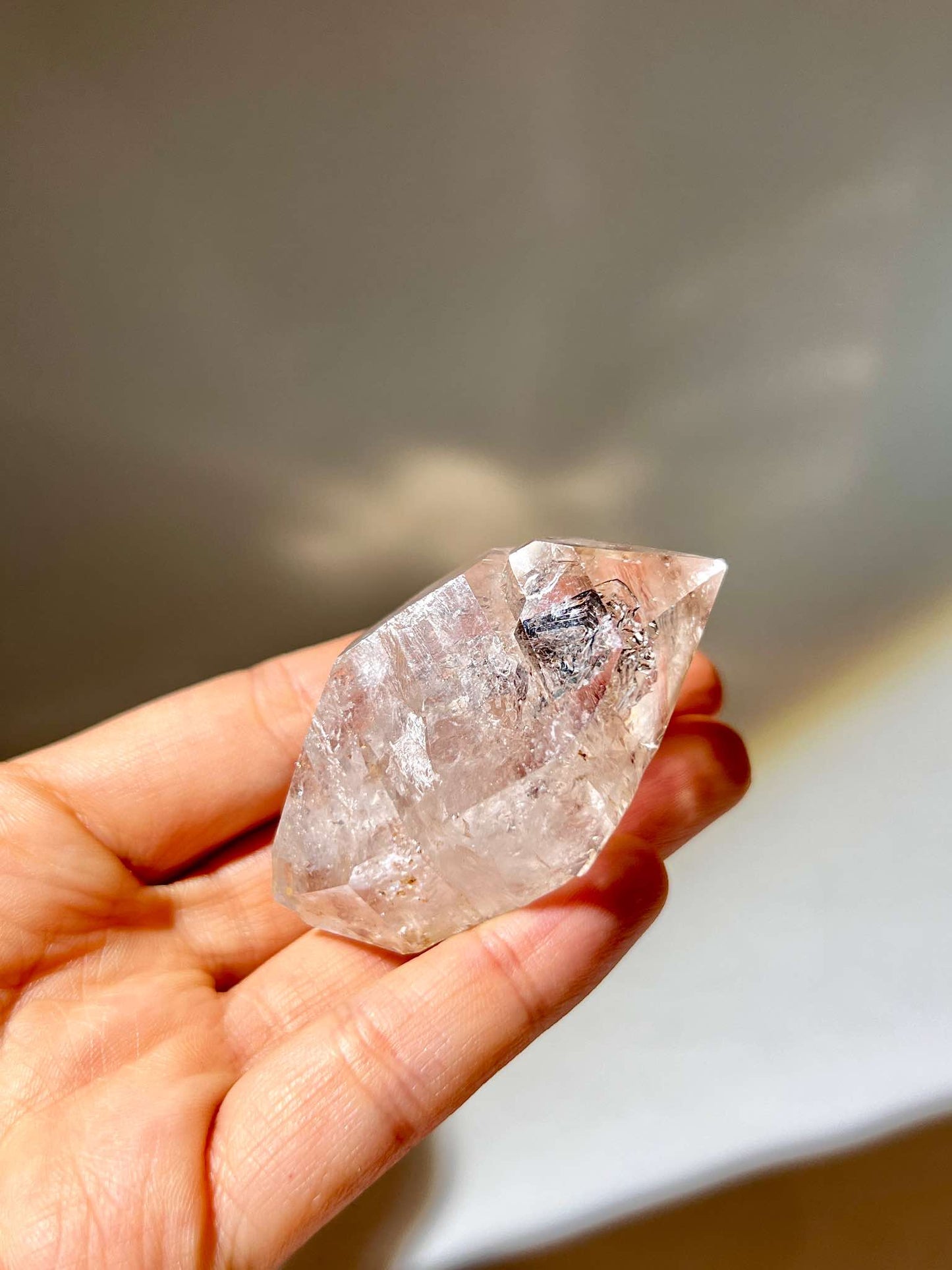 香港水晶店 天然水晶 水晶原石 閃靈鑽 閃靈鑽原石 白水晶 淨化水晶 水晶礦石 雙尖水晶 白晶 淨化