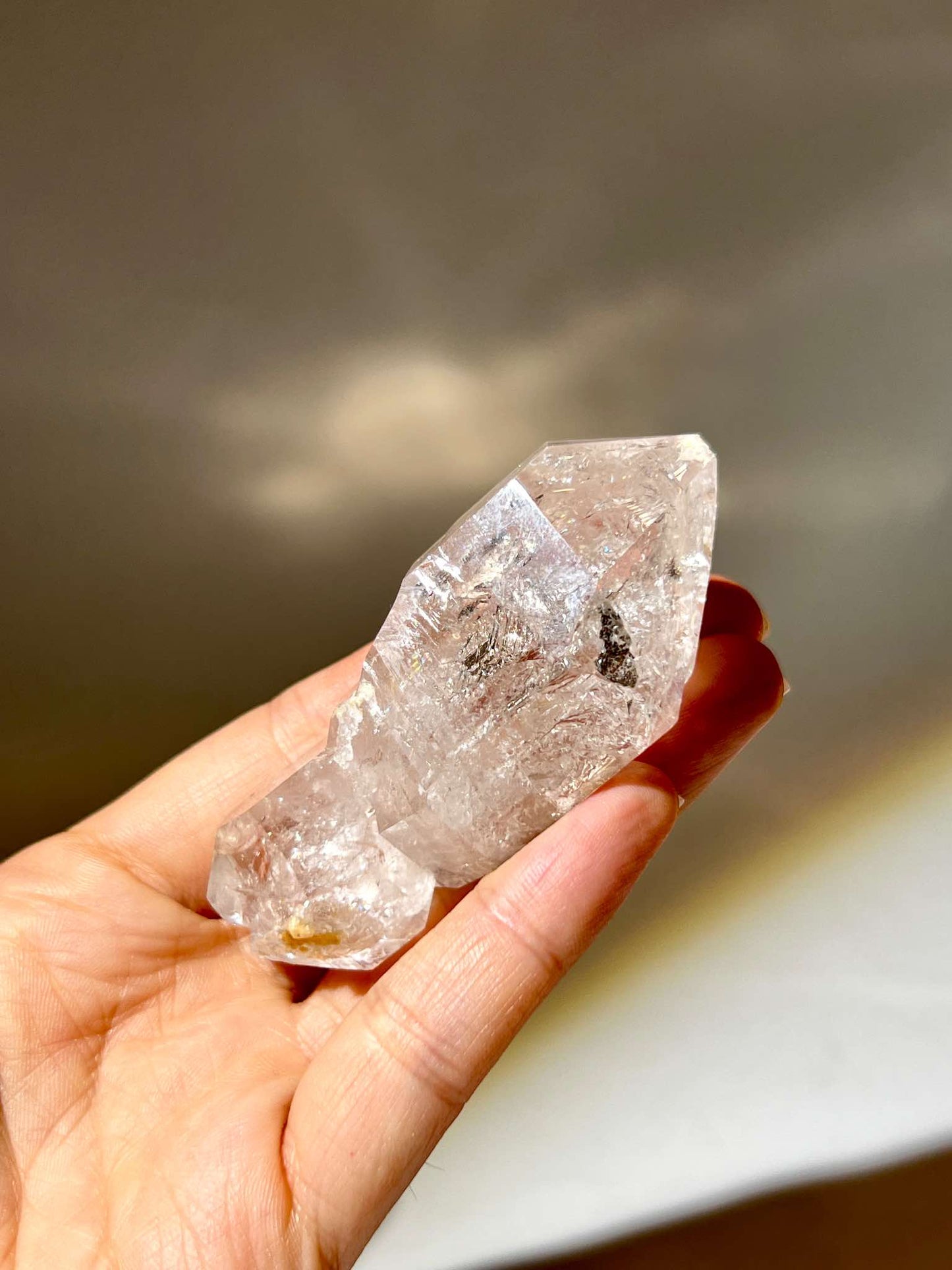 水膽閃靈鑽 香港水晶店 天然水晶 水晶原石 閃靈鑽 閃靈鑽原石 白水晶 淨化水晶 水晶礦石 雙尖水晶 白晶 淨化