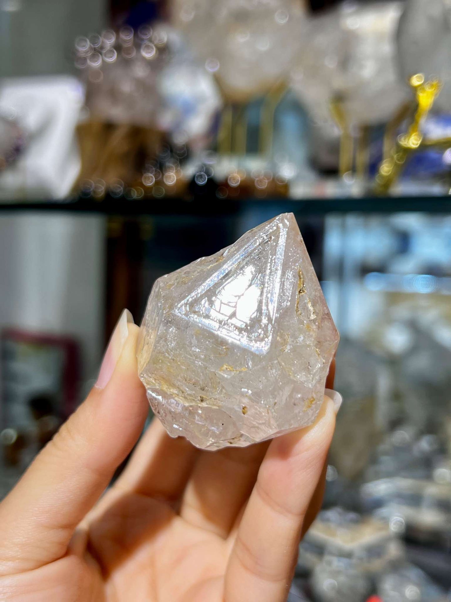 巴基斯坦閃靈鑽 骸骨閃靈鑽 閃靈鑽 閃靈鑽產地 香港閃靈鑽 閃靈鑽淨化 高頻水晶