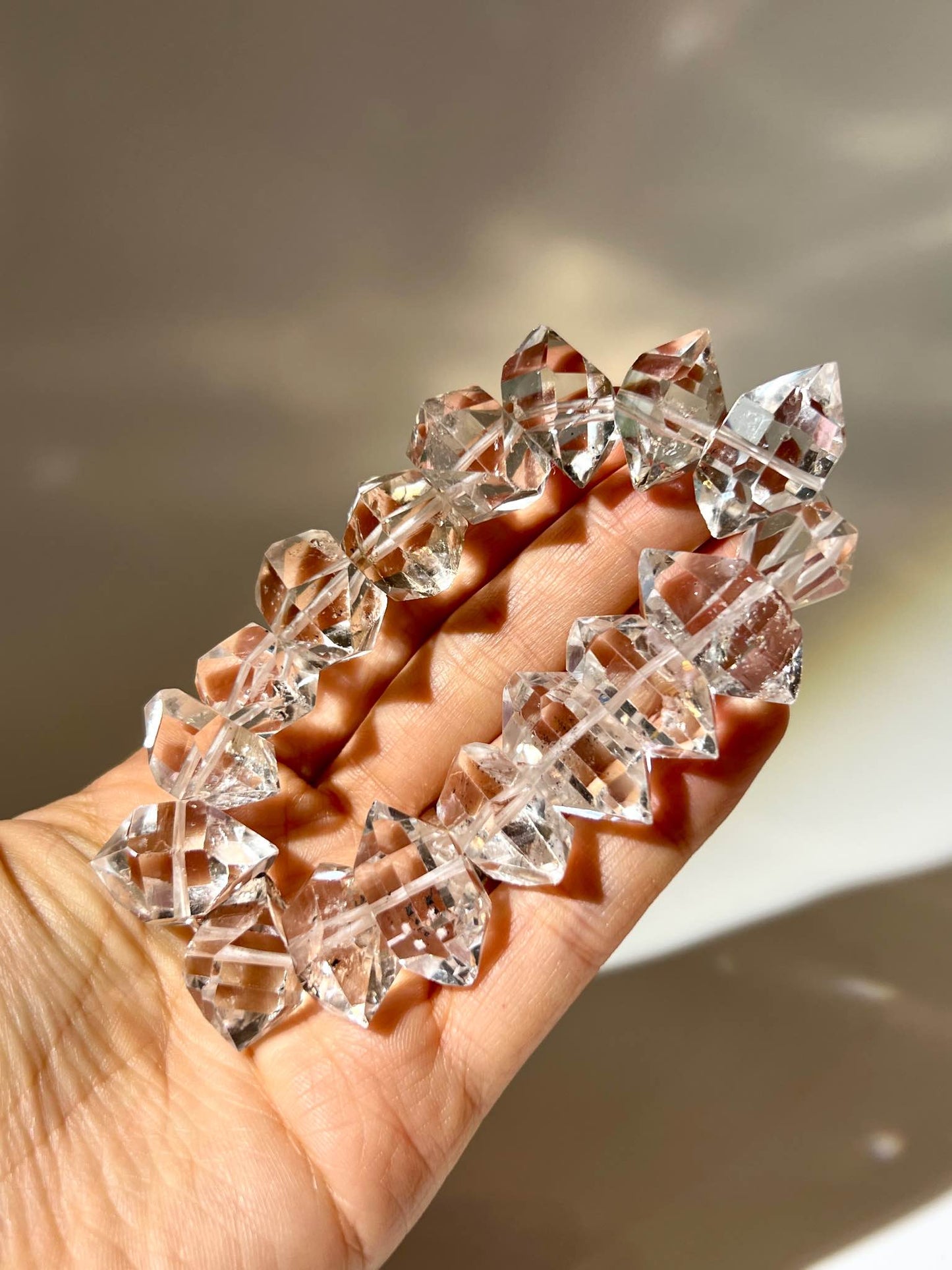 herkimerdiamond 美國閃靈鑽 閃靈鑽 閃靈鑽功效 香港閃靈鑽 閃靈鑽產地 閃靈鑽淨化 赫基蒙閃靈鑽 閃靈鑽手鏈 白水晶