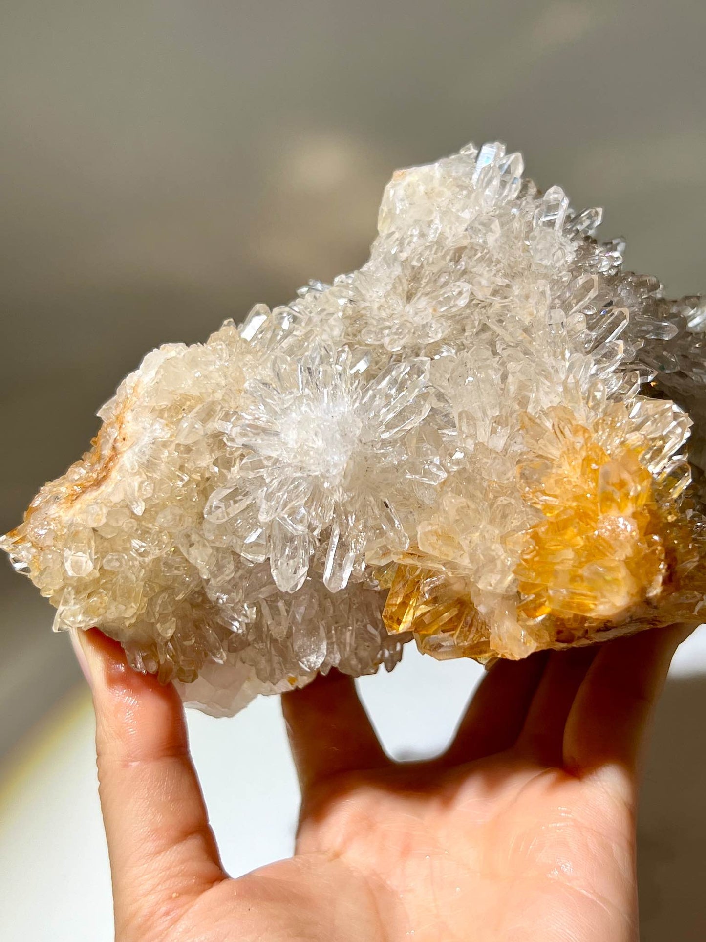 白晶簇 列姆水晶 雷姆利亞 列姆利亞水晶 雷姆水晶 晶簇 白水晶 淨化消磁 水晶原石 香港水晶店 淨化手串 lemurianquartz 水晶花 天然水晶