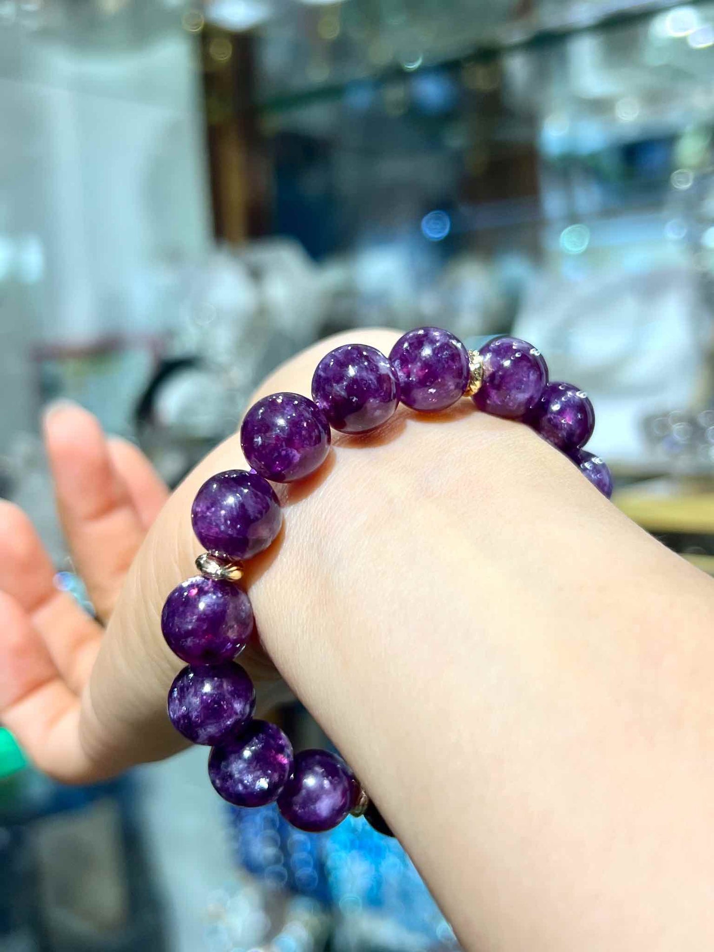 紫雲母 鋰雲母 雲母水晶 紫色水晶 紫水晶 香港水晶店 水晶手鏈 眉心輪水晶 香港水晶 南無水晶 消除煩惱