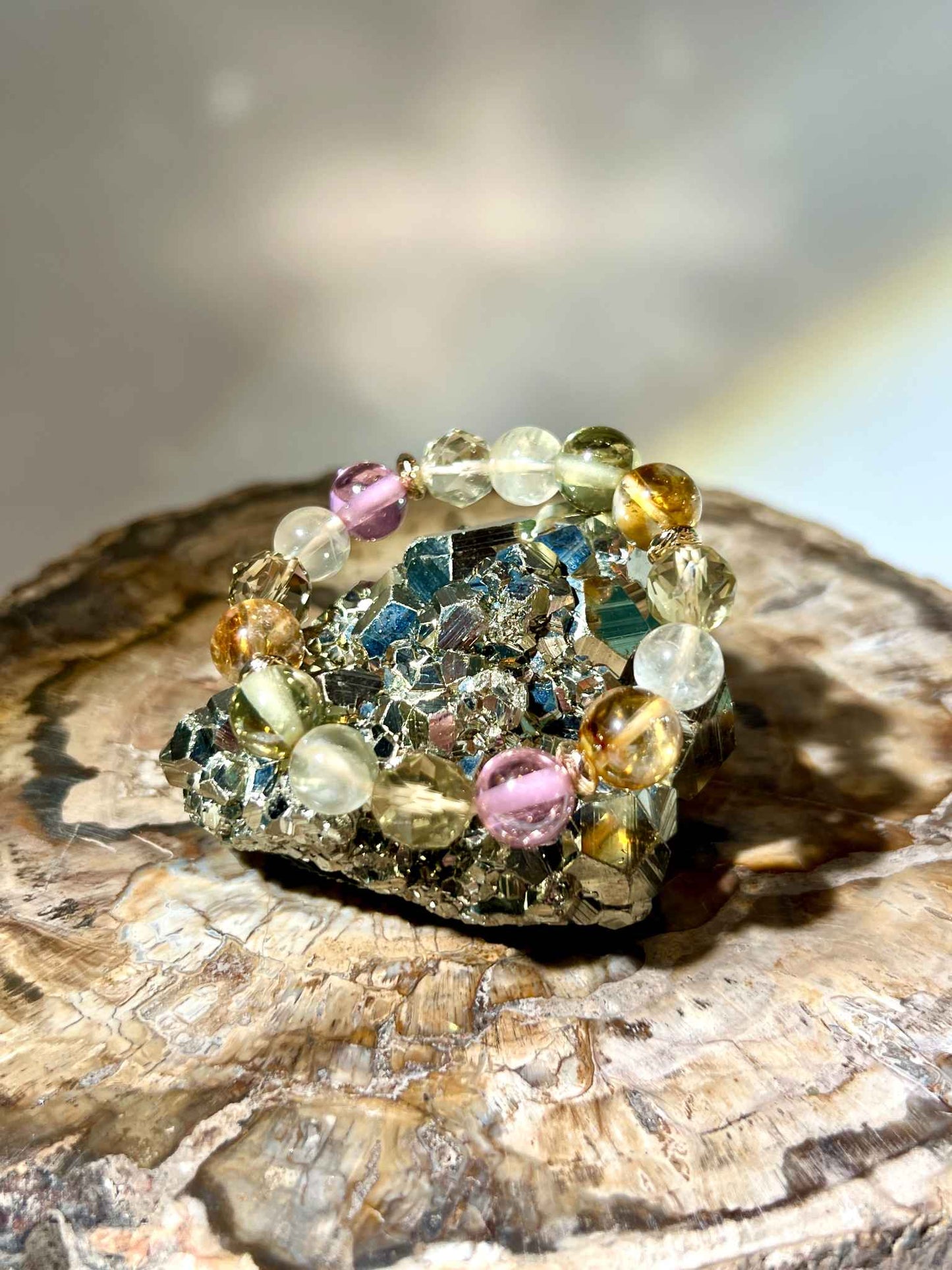 招財 黃金 黃鐵礦 愚人金 招財水晶 財運水晶 提升運氣 財富 金錢能量 秘魯黃鐵礦 pyrite 太陽輪 黃色原石 能量提升 黃鐵礦功效 回復正能量