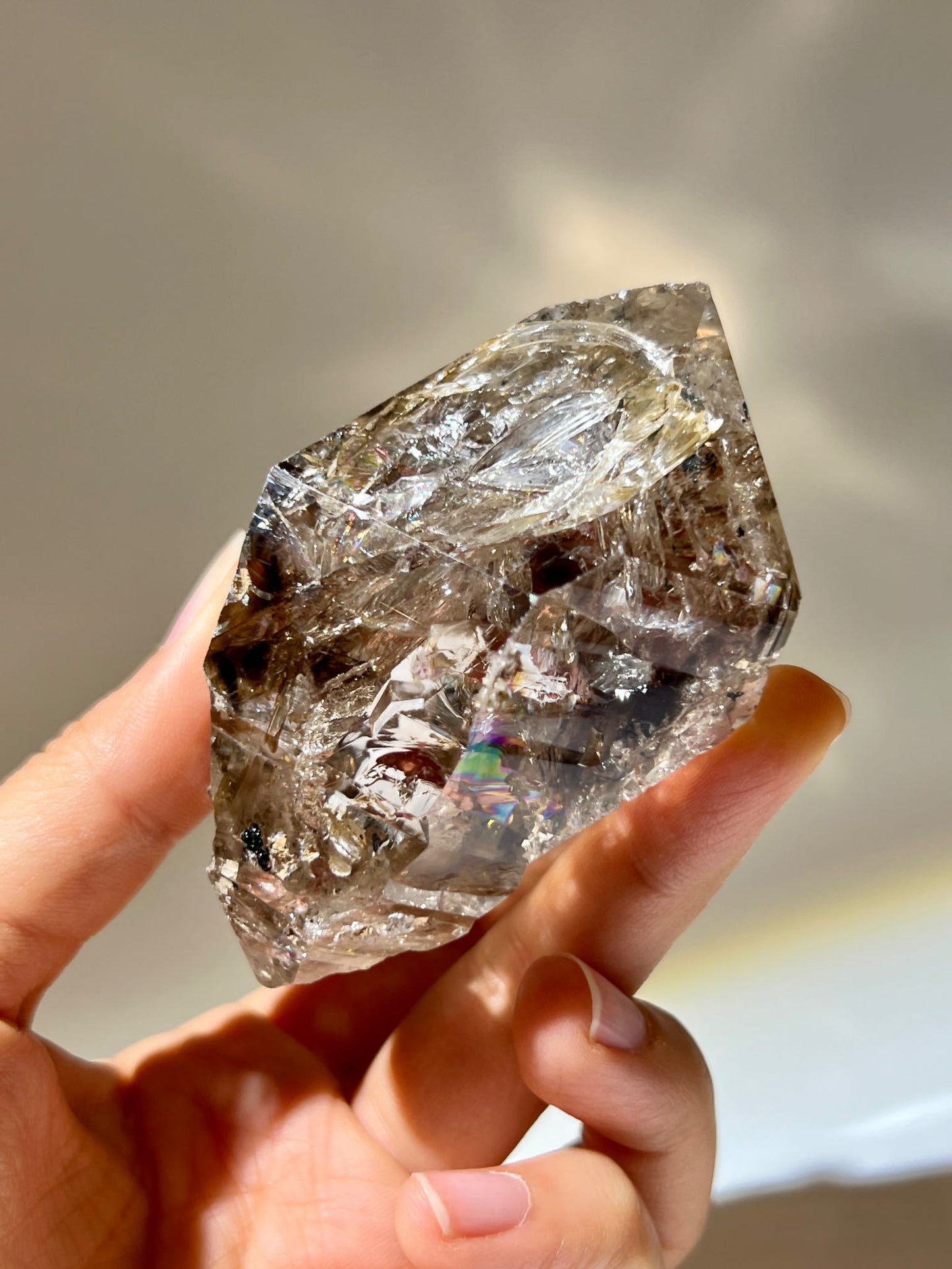 herkimer diamond 閃靈鑽 閃靈鑽功效 香港閃靈鑽 閃靈鑽產地 閃靈鑽淨化 閃靈鑽原石 淨化水晶 水晶原石 香港水晶店 香港水晶 herkimerdiamond 南無水晶 煙晶 茶晶 namucrystal 水晶淨化