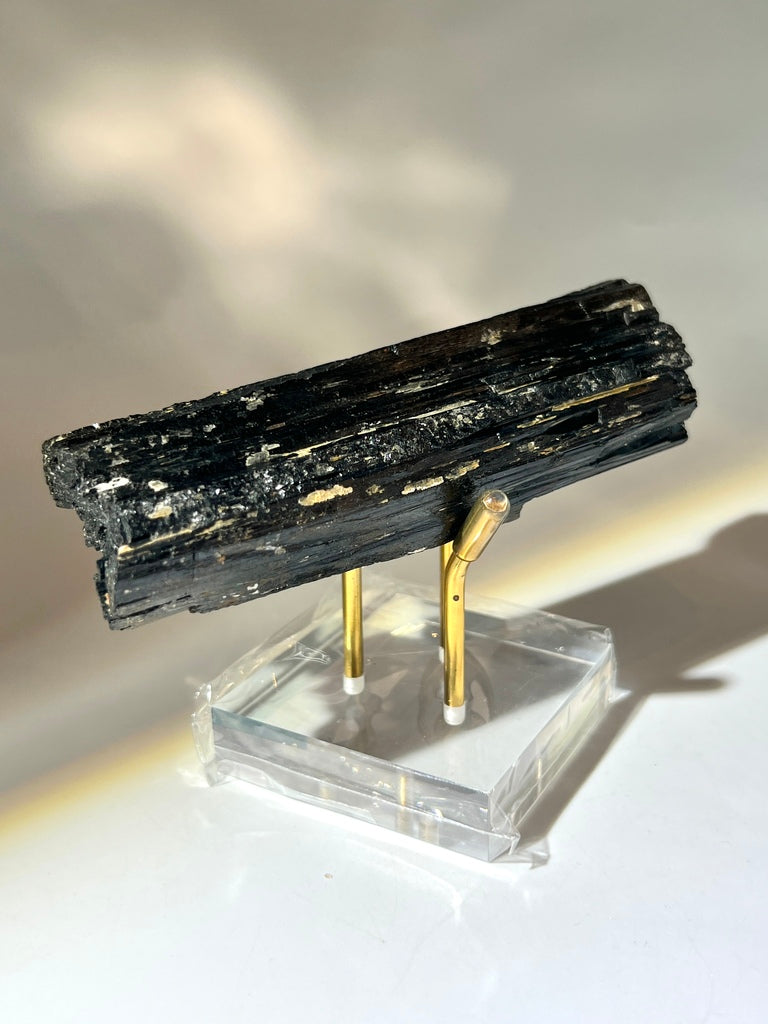 黑碧璽原石