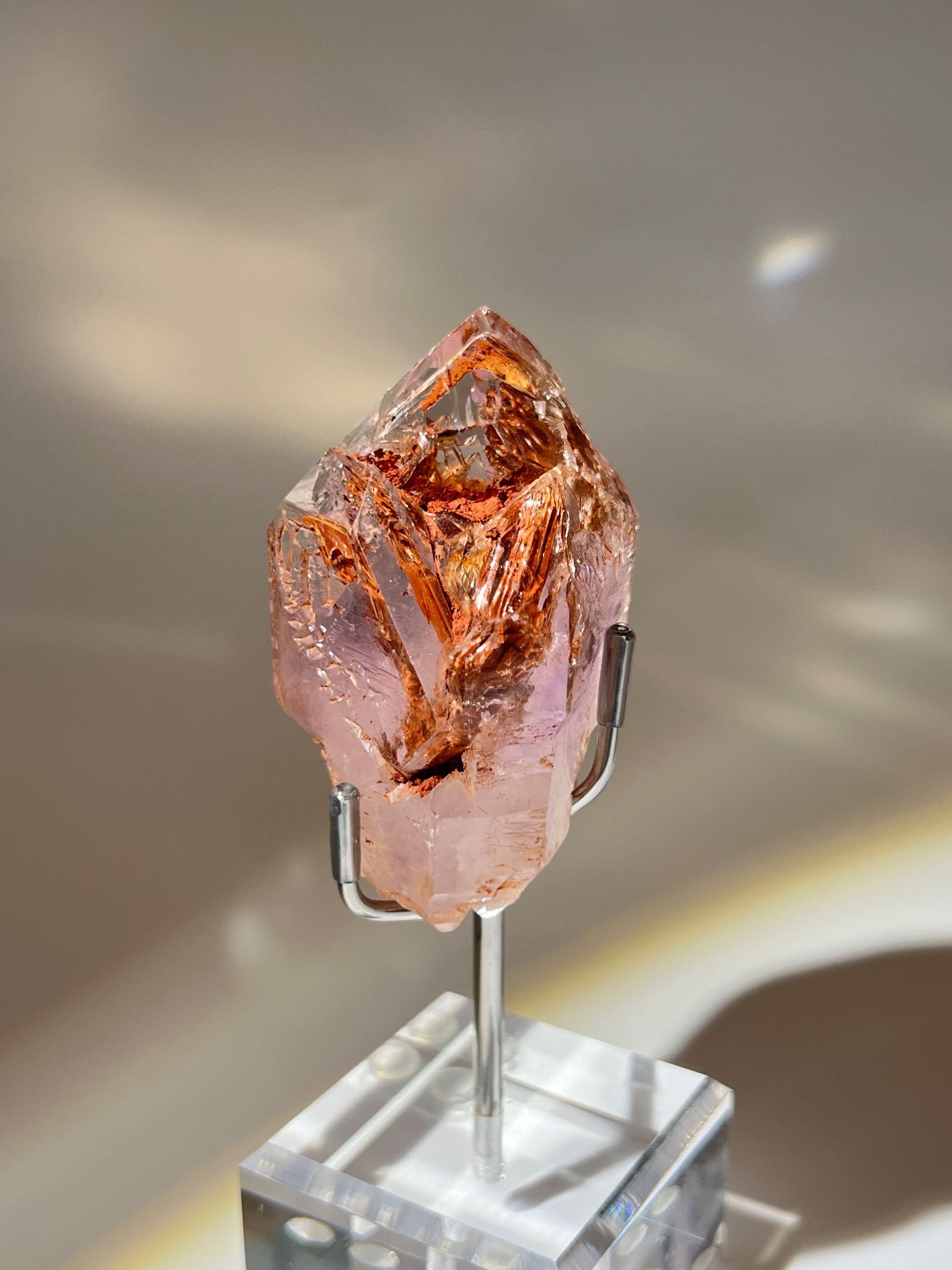 紫水晶 紅泥骸骨水晶 骸骨水晶 skeletal quartz amethyst 骸骨水晶功效 空窗水晶 紅泥水晶 紅泥骸骨 amethyst quartz