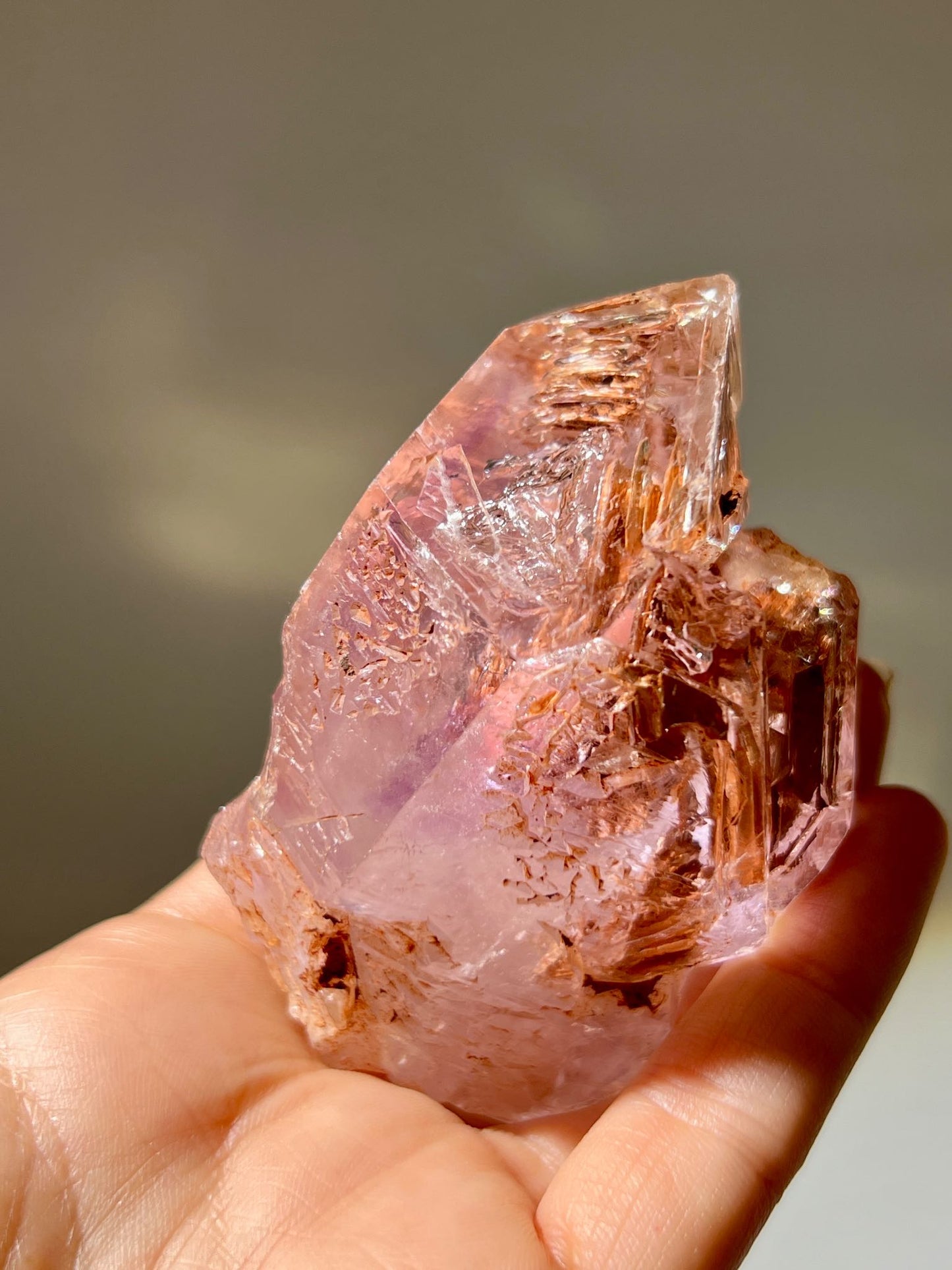 紫水晶 紅泥骸骨水晶 骸骨水晶 skeletal quartz amethyst 骸骨水晶功效 空窗水晶 紅泥水晶 紅泥骸骨 紅泥 骸骨功效