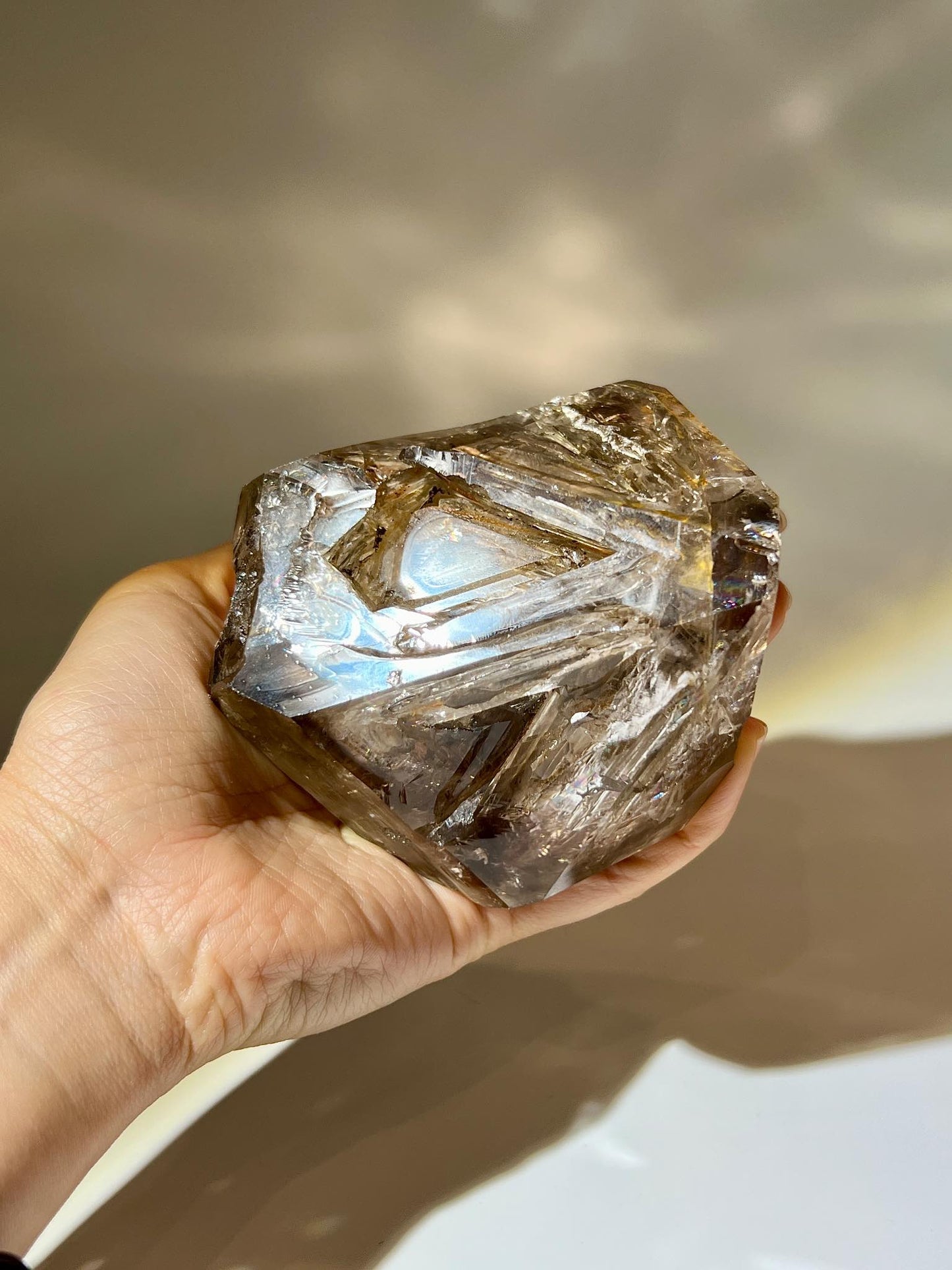 骸骨閃靈鑽 骸骨水晶 skeletal Herkimer diamond 美國閃靈鑽 赫基蒙閃靈鑽 閃靈鑽 香港閃靈鑽 白水晶 白晶 水晶 天然水晶 南無水晶 namucrystal 空窗水晶
