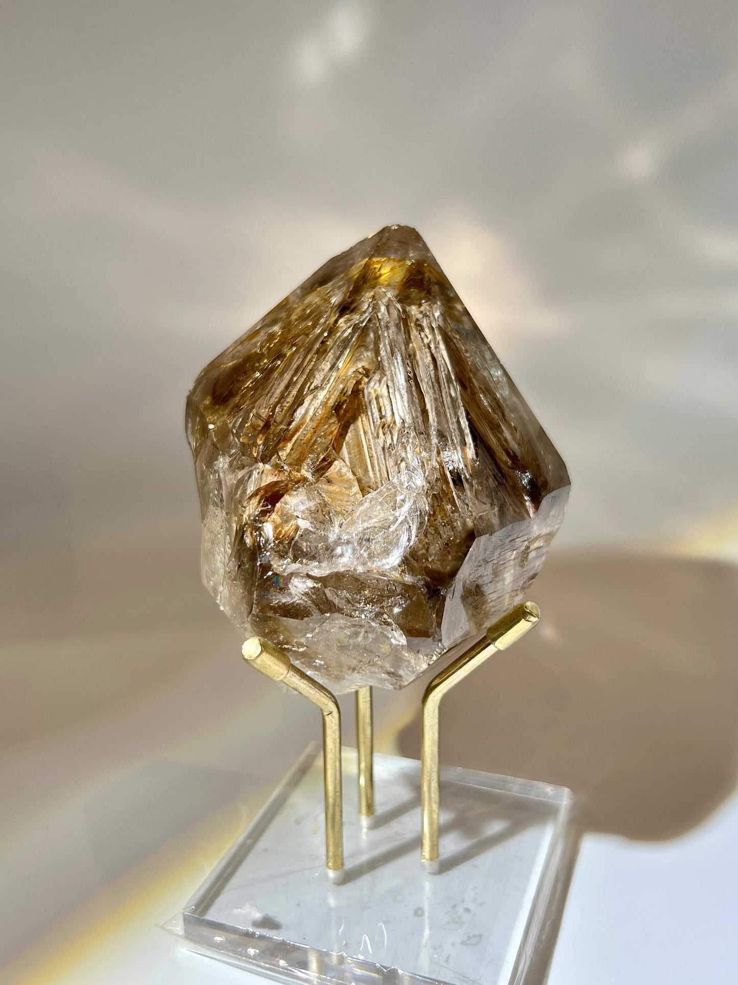 骸骨閃靈鑽 骸骨水晶 skeletal Herkimer diamond 美國閃靈鑽 赫基蒙閃靈鑽 閃靈鑽 香港閃靈鑽 白水晶 白晶 水晶 天然水晶 南無水晶 namucrystal