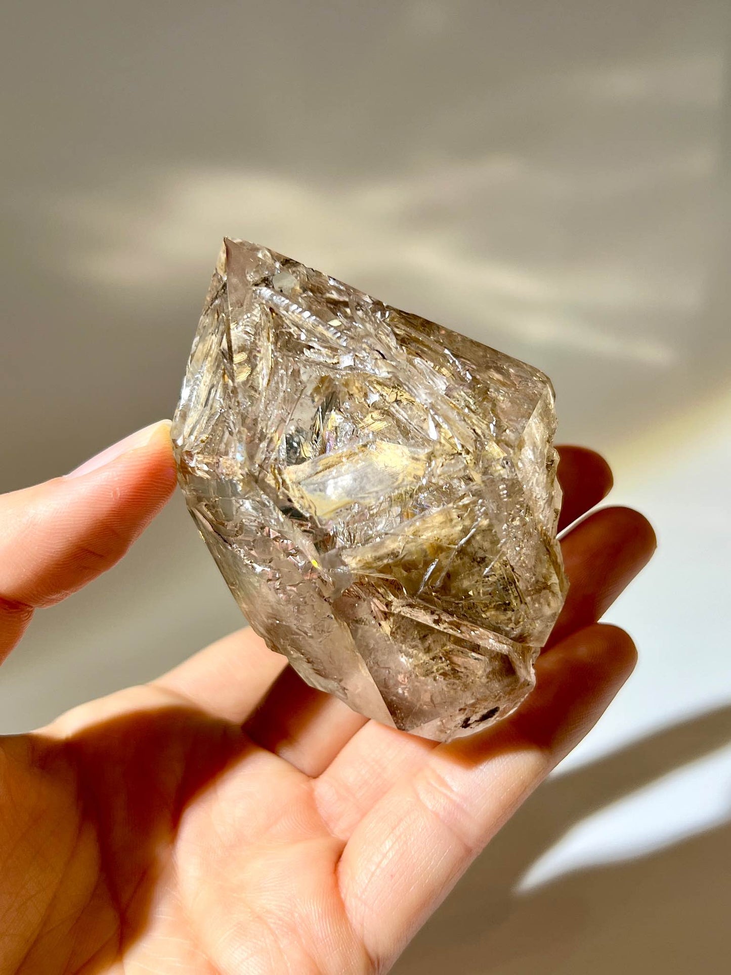 閃靈鑽 水膽閃靈鑽 水庫閃靈鑽 流沙閃靈鑽 香港閃靈鑽 閃靈鑽產地 閃靈鑽淨化 閃靈鑽原石 淨化水晶 水晶原石 香港水晶店 香港水晶 herkimerdiamond 淨化