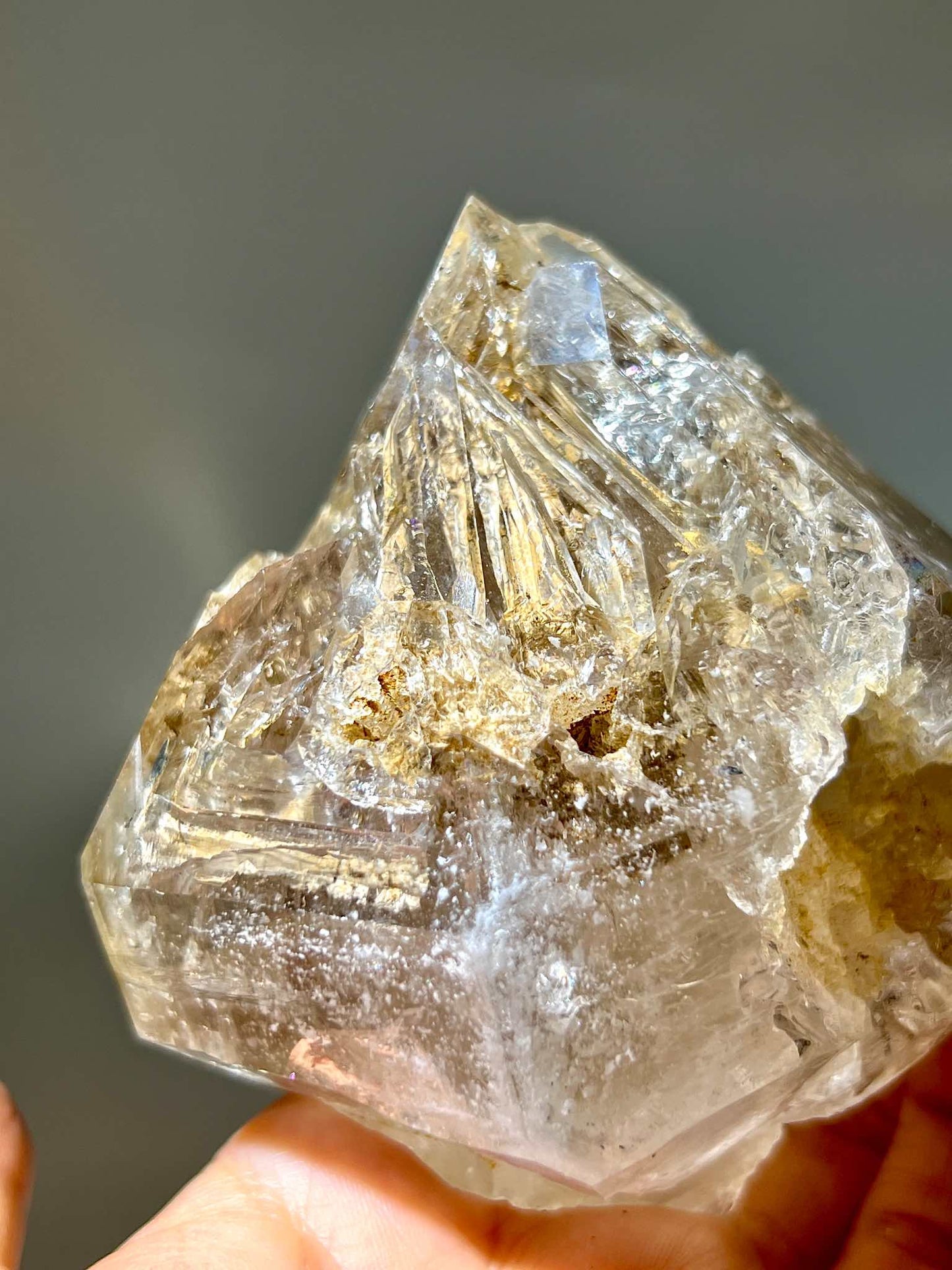 骸骨閃靈鑽 骸骨水晶 skeletal Herkimer diamond 美國閃靈鑽 赫基蒙閃靈鑽 閃靈鑽 香港閃靈鑽 白水晶 白晶 水晶 天然水晶 南無水晶 namucrystal 巴基斯坦閃靈鑽 空窗 涅槃水晶 水晶
