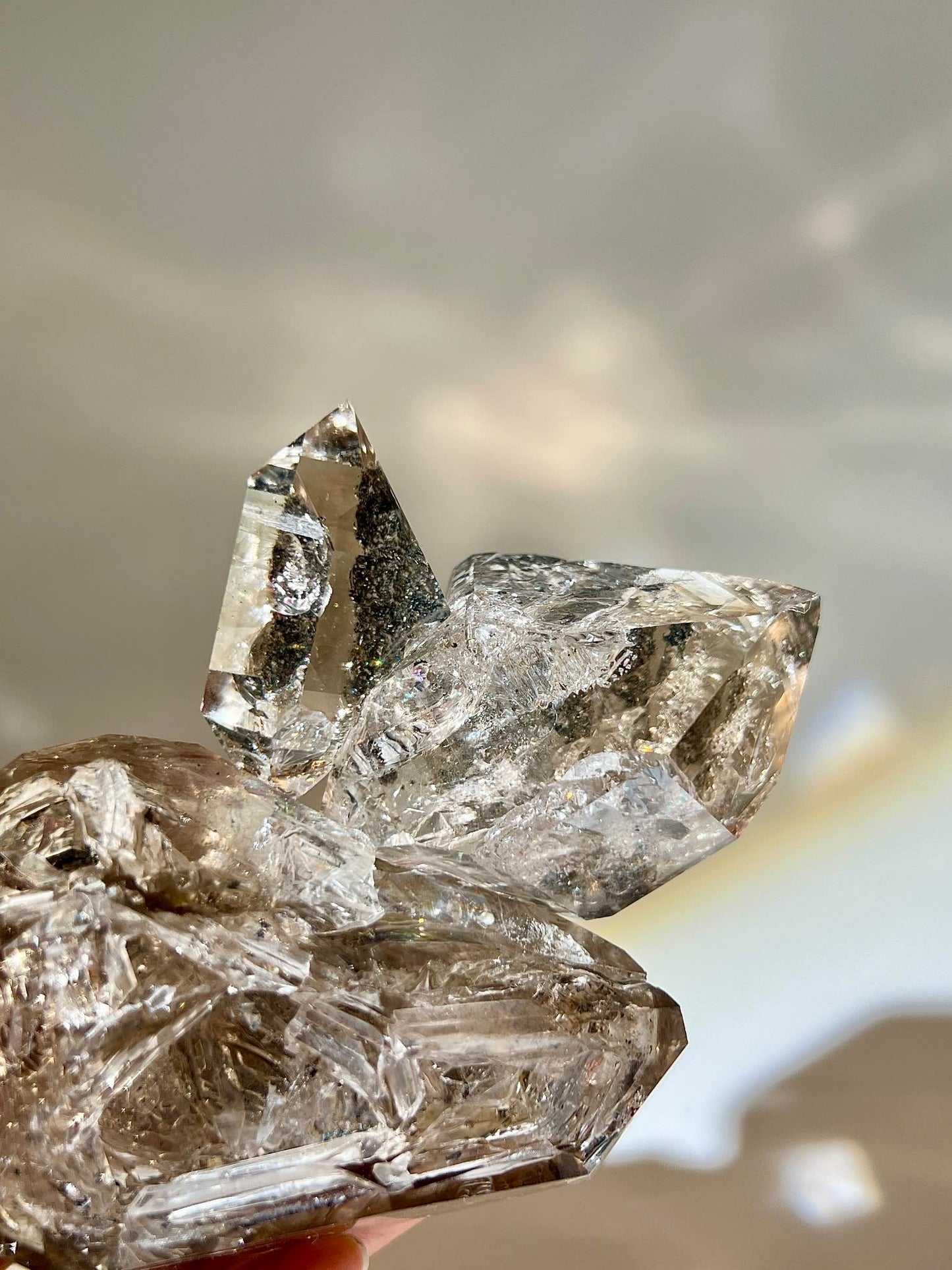 骸骨閃靈鑽 骸骨水晶 skeletal Herkimer diamond 美國閃靈鑽 赫基蒙閃靈鑽 閃靈鑽 香港閃靈鑽 白水晶 白晶 水晶 天然水晶 南無水晶 namucrystal 骸骨水晶