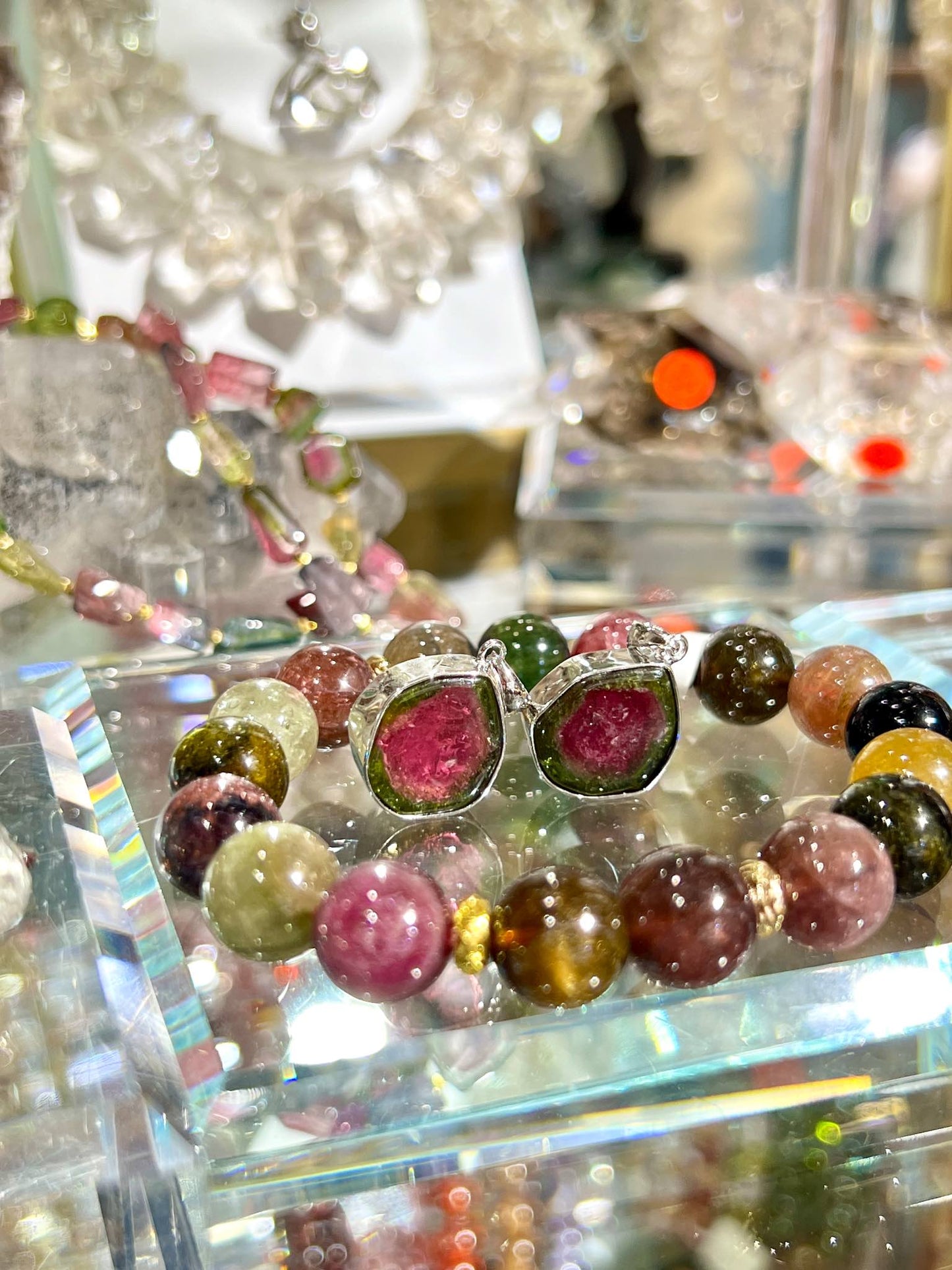 招財水晶 西瓜碧璽 碧璽 天然碧璽 西瓜碧璽手鏈 西瓜碧璽吊墜 香港碧璽 碧璽手鏈 碧璽吊墜 香港水晶店 香港水晶