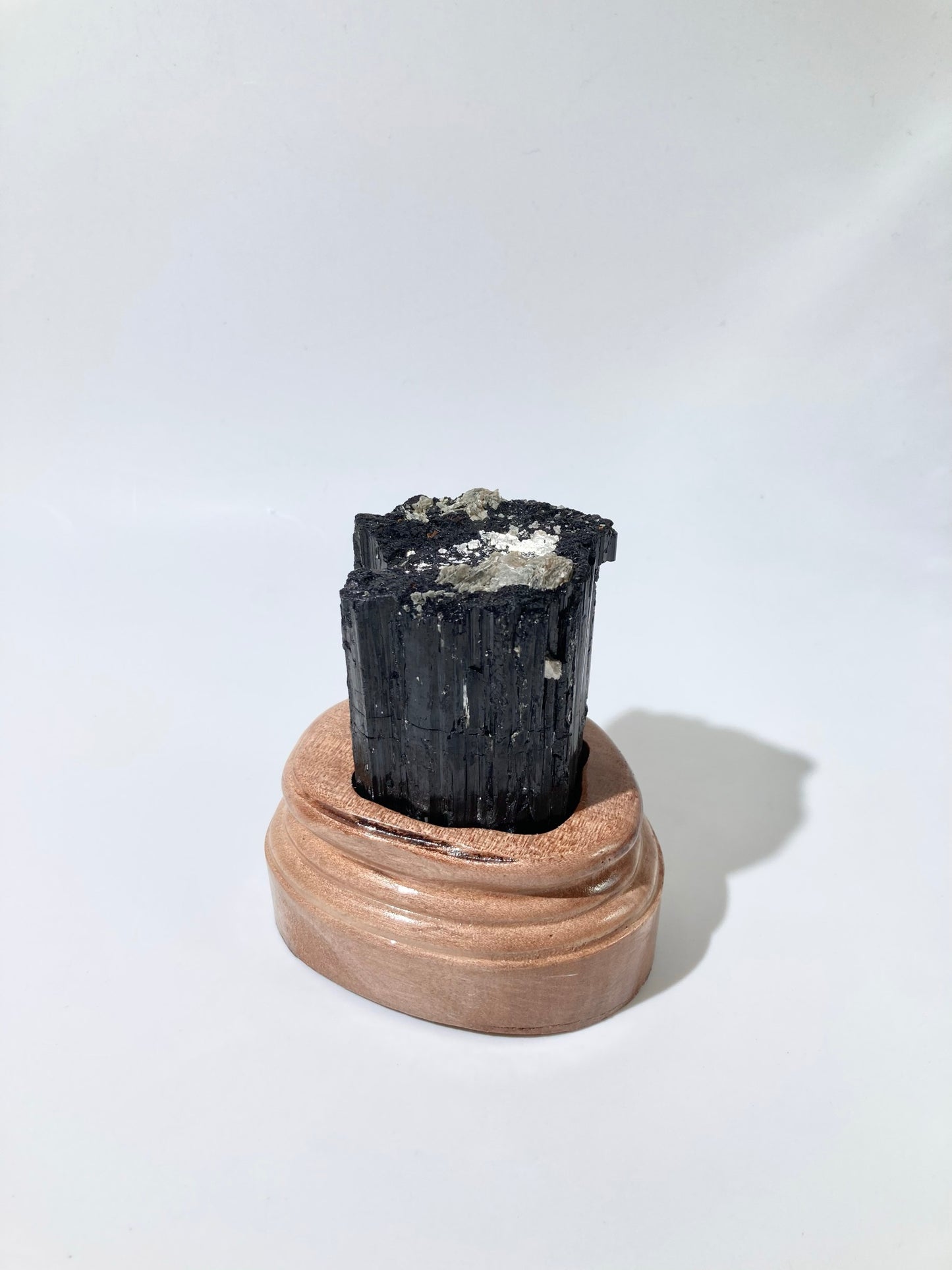 黑碧璽原石 - 𝑺𝒄𝒉𝒐𝒓𝒍 (附送底座)