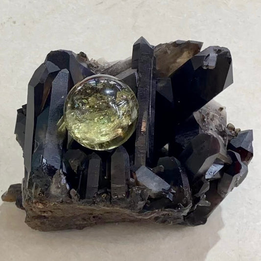 黑茶晶簇 黑晶簇 茶晶簇 煙晶簇 黑色水晶 海底輪水晶 黑色水晶功效