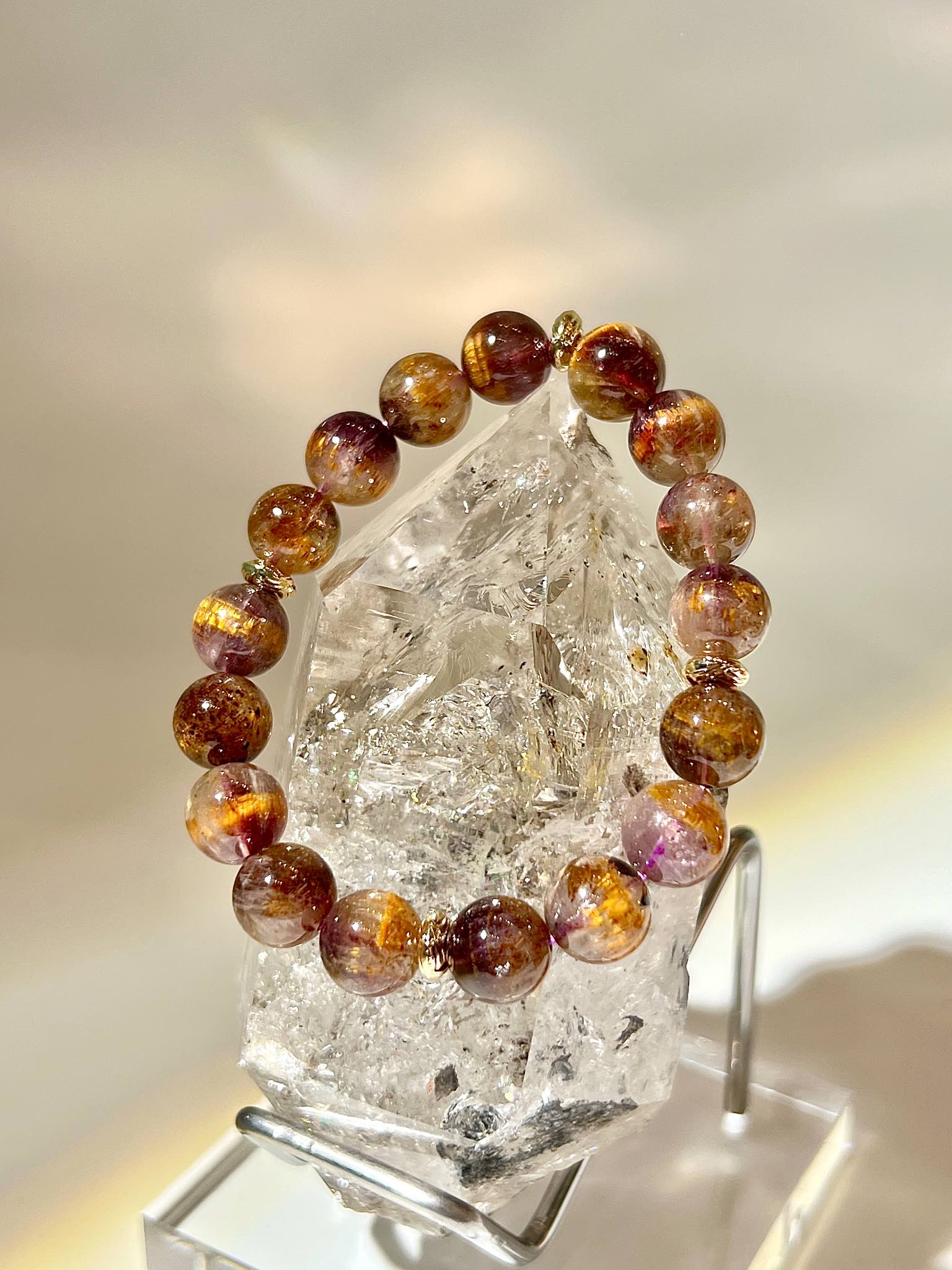 金腰帶紫鈦晶 紫鈦晶金腰帶 金腰帶 紫鈦晶 紫鈦晶功效 紫鈦晶手鏈 紫鈦水晶 茶晶 鈦晶 金髮晶 鈦晶手鏈 香港水晶 南無水晶 amethyst rutilated namucrystal