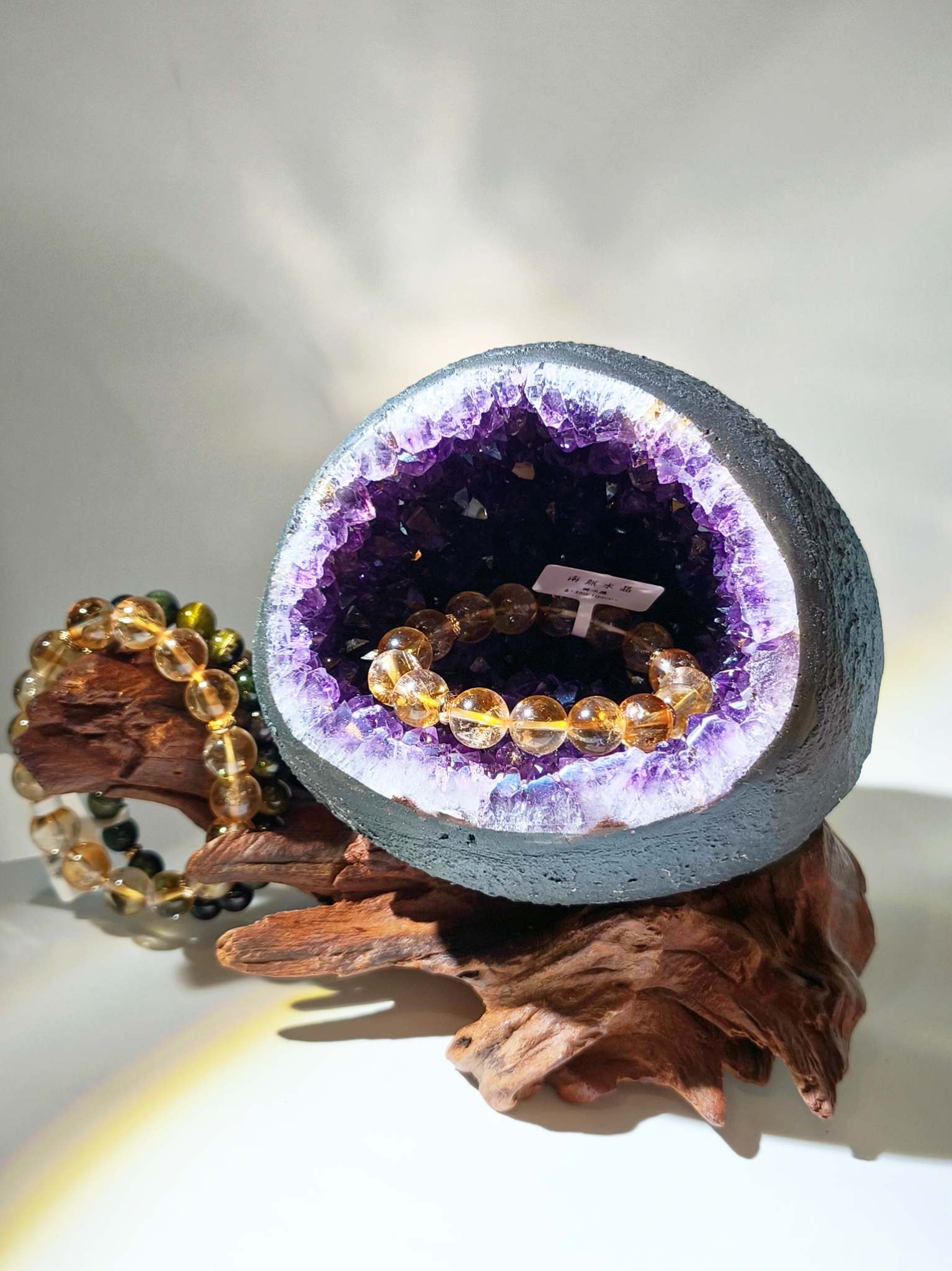 紫晶鎮 紫水晶 晶鎮 紫水晶原石 紫水晶 紫晶洞 香港紫晶洞 招財水晶 水晶風水 烏拉圭紫晶鎮 amethyst geode crystal namu crystal 風水擺設