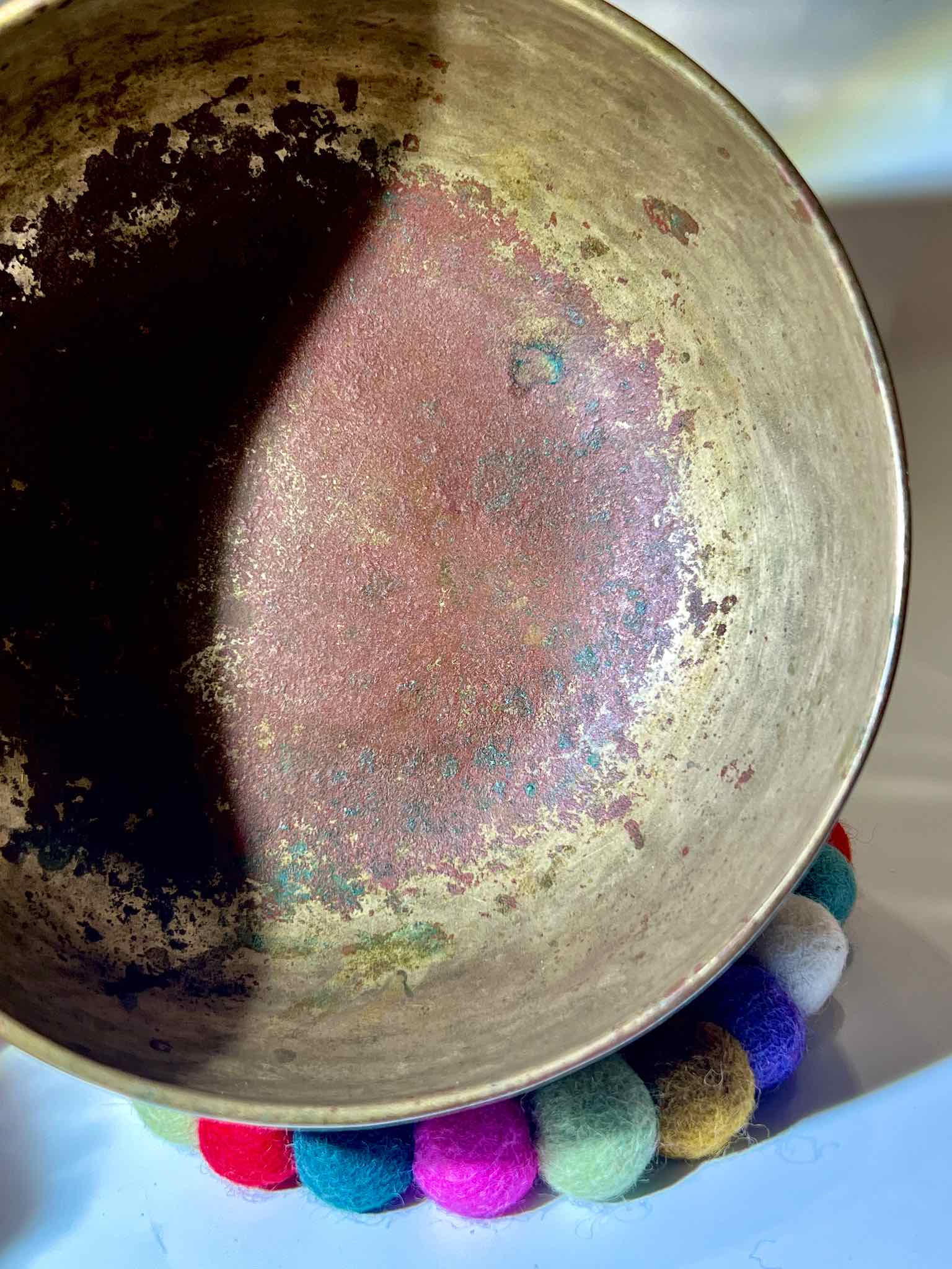 頌缽有什麼功效 什麼是頌缽 香港頌缽 頌缽療癒 尼泊爾頌缽 南無水晶 singingbowl 紅銅頌缽
