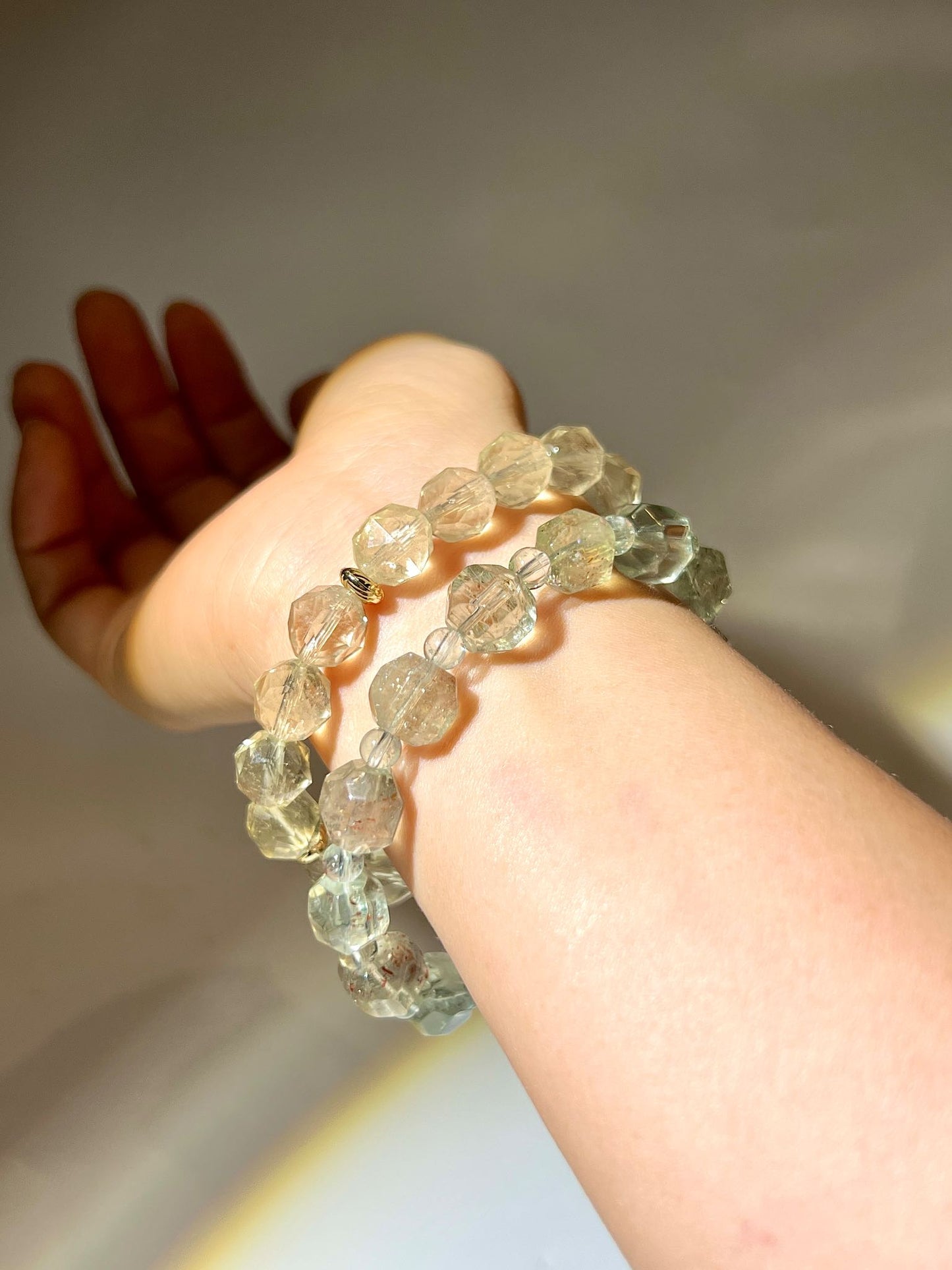 阿魯沙 阿魯沙水晶 阿魯沙手鏈 心輪水晶 南無水晶 阿魯沙功效