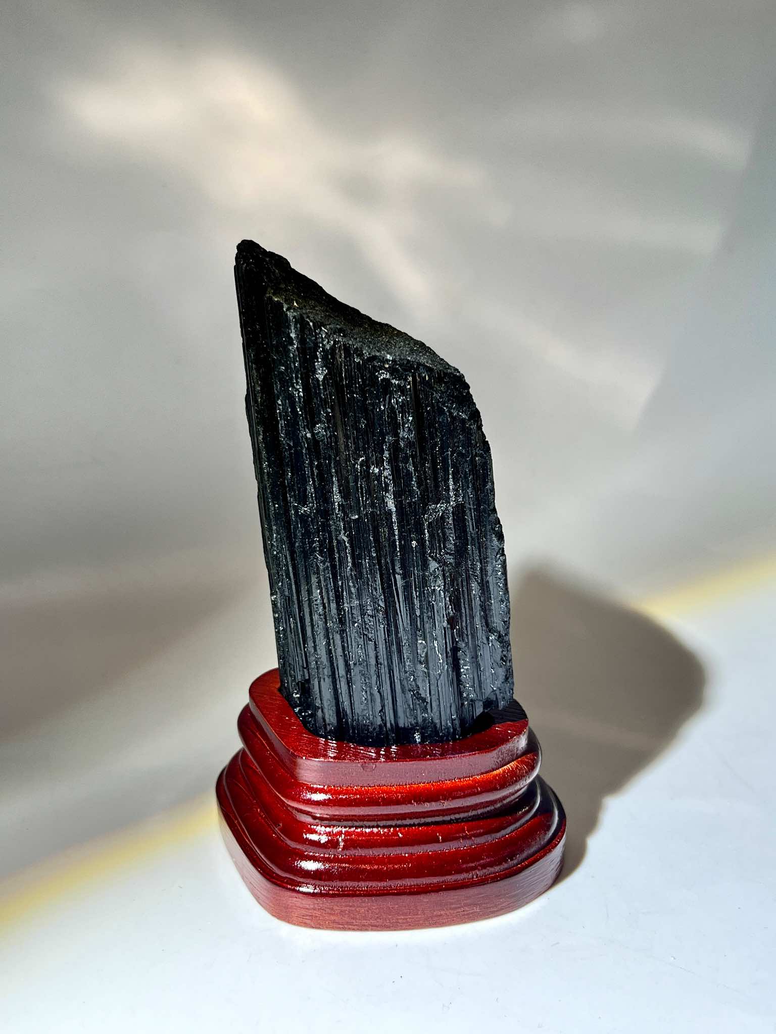 黑碧璽 電氣力 黑碧壐原石 淨化水晶 黑色水晶 辟邪水晶 碧璽原石 碧璽