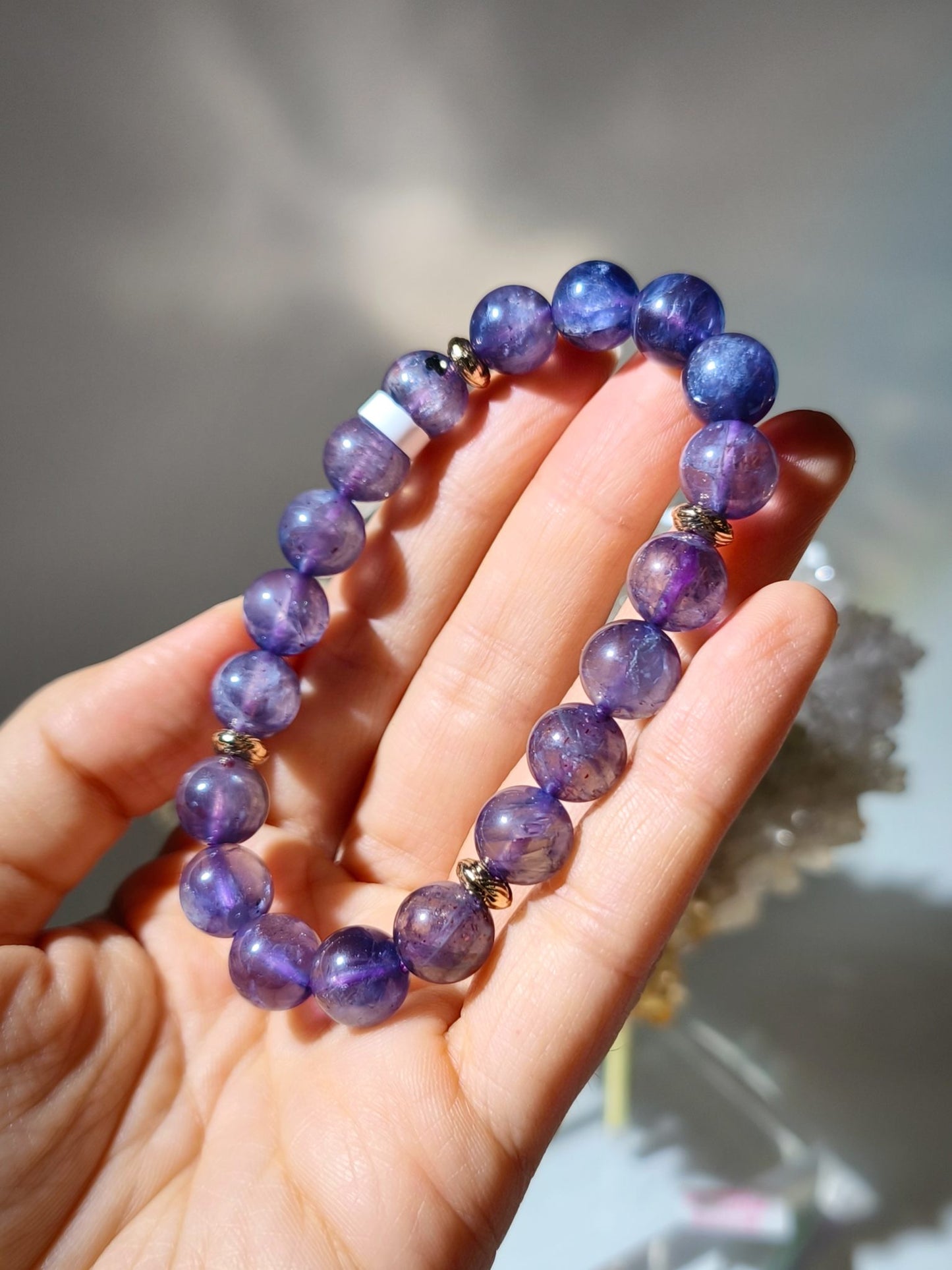 Cordierite 血滴堇青石 堇青石 namucrystal 堇青石手串 堇青石功效 手串定制 海底輪手串 喉輪手串 血滴堇青石功效 眉心輪水晶