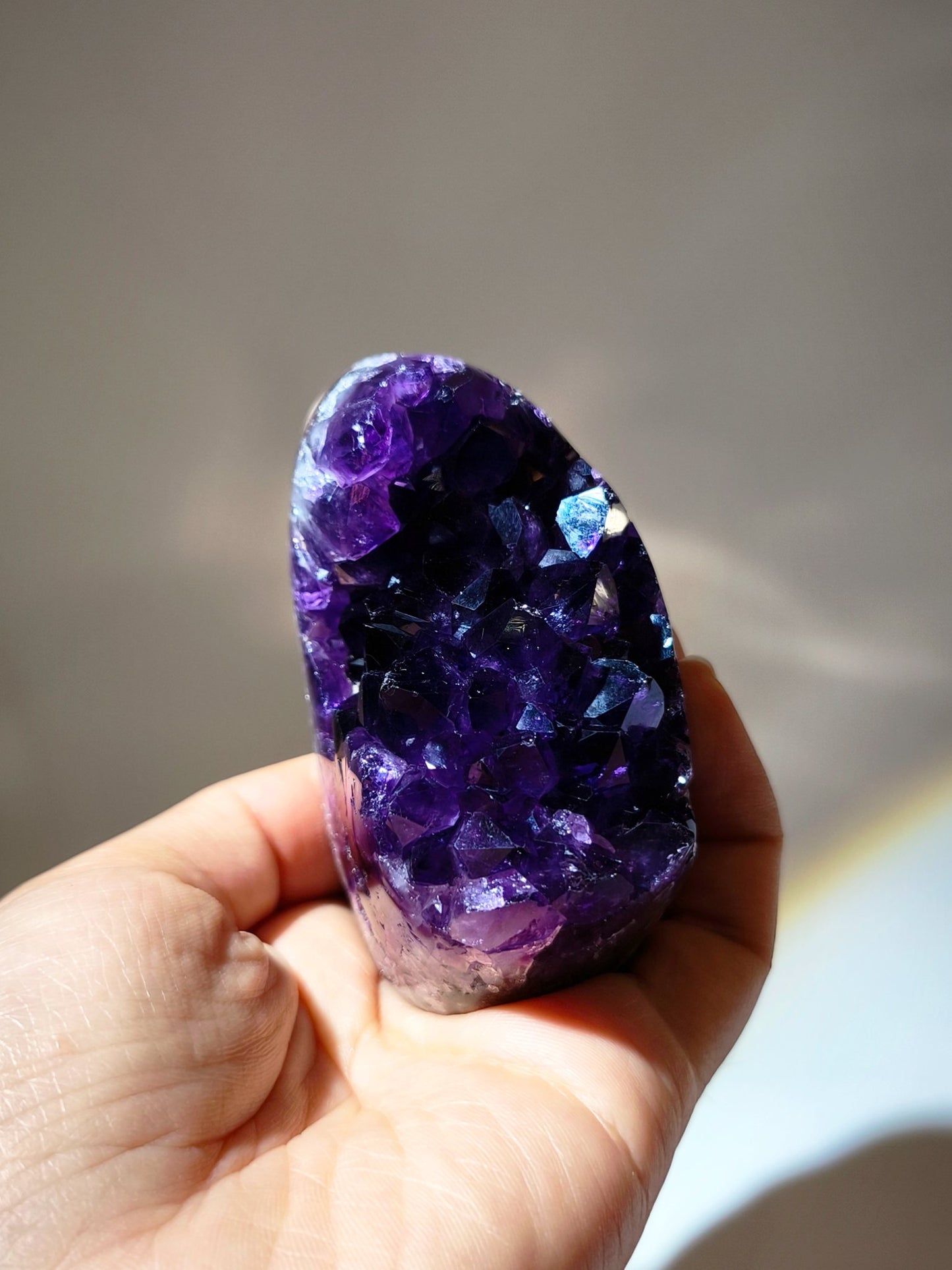 紫晶鎮 紫水晶 晶鎮 紫水晶原石 紫水晶 紫晶洞 香港紫晶洞 招財水晶 水晶風水 烏拉圭紫晶洞 招財