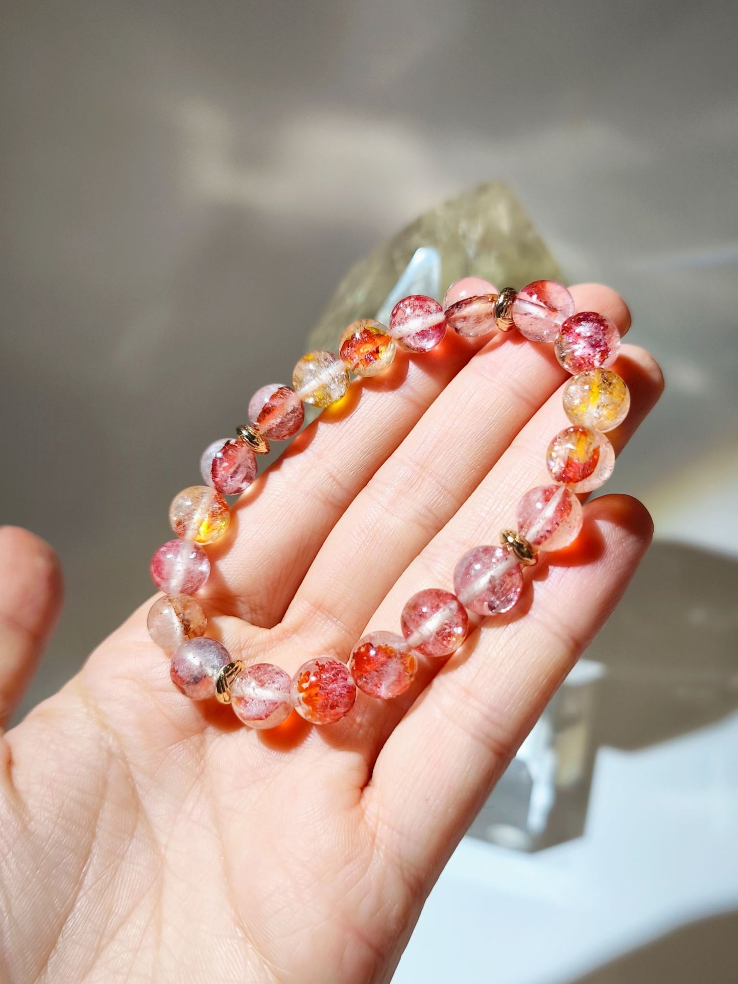 錦鯉膠花 膠花水晶 南無水晶 namu crystal 定制手串 脈輪定制服務 頌缽療愈 Hematoid quartz 錦鯉膠花功效 事業提升