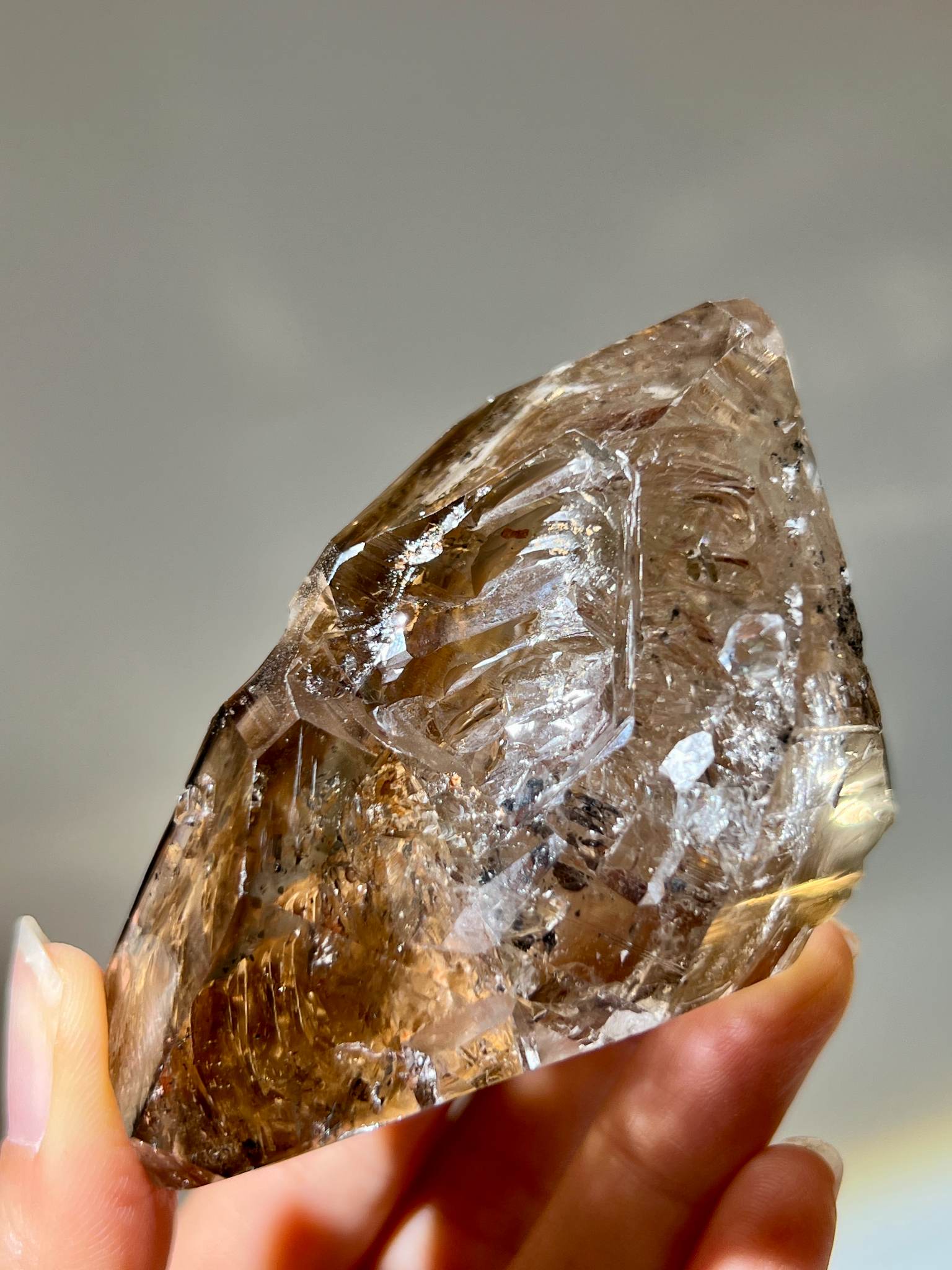 骸骨閃靈鑽 骸骨水晶 skeletal Herkimer diamond 赫基蒙閃靈鑽 閃靈鑽 香港閃靈鑽 白水晶 白晶 水晶 天然水晶 南無水晶 namucrystal 骨幹水晶 骨幹閃靈鑽 香港水晶店 record keeper 天然礦物
