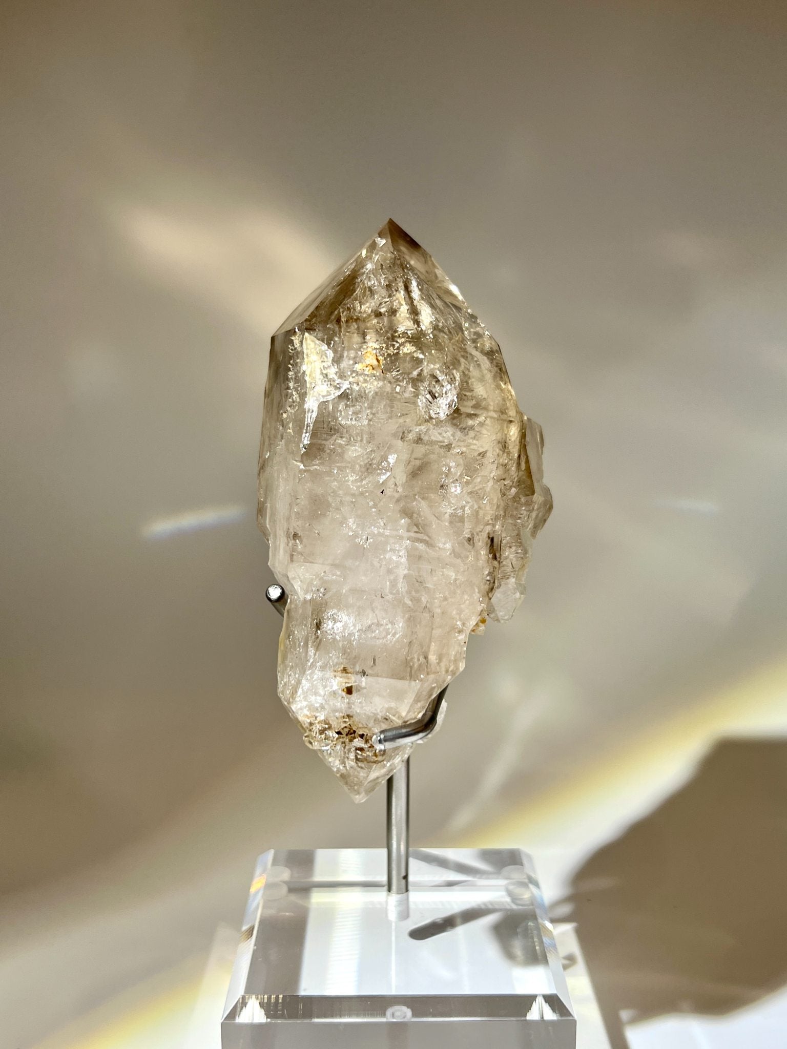 骸骨閃靈鑽 骸骨水晶 骨幹水晶 骨幹閃靈鑽 赫基蒙閃靈鑽 閃靈鑽 香港閃靈鑽 白水晶 白晶 水晶 天然水晶 南無水晶 骨幹水晶 骨幹閃靈鑽 香港水晶店 閃靈鑽香港 namucrystal herkimer diamond hk