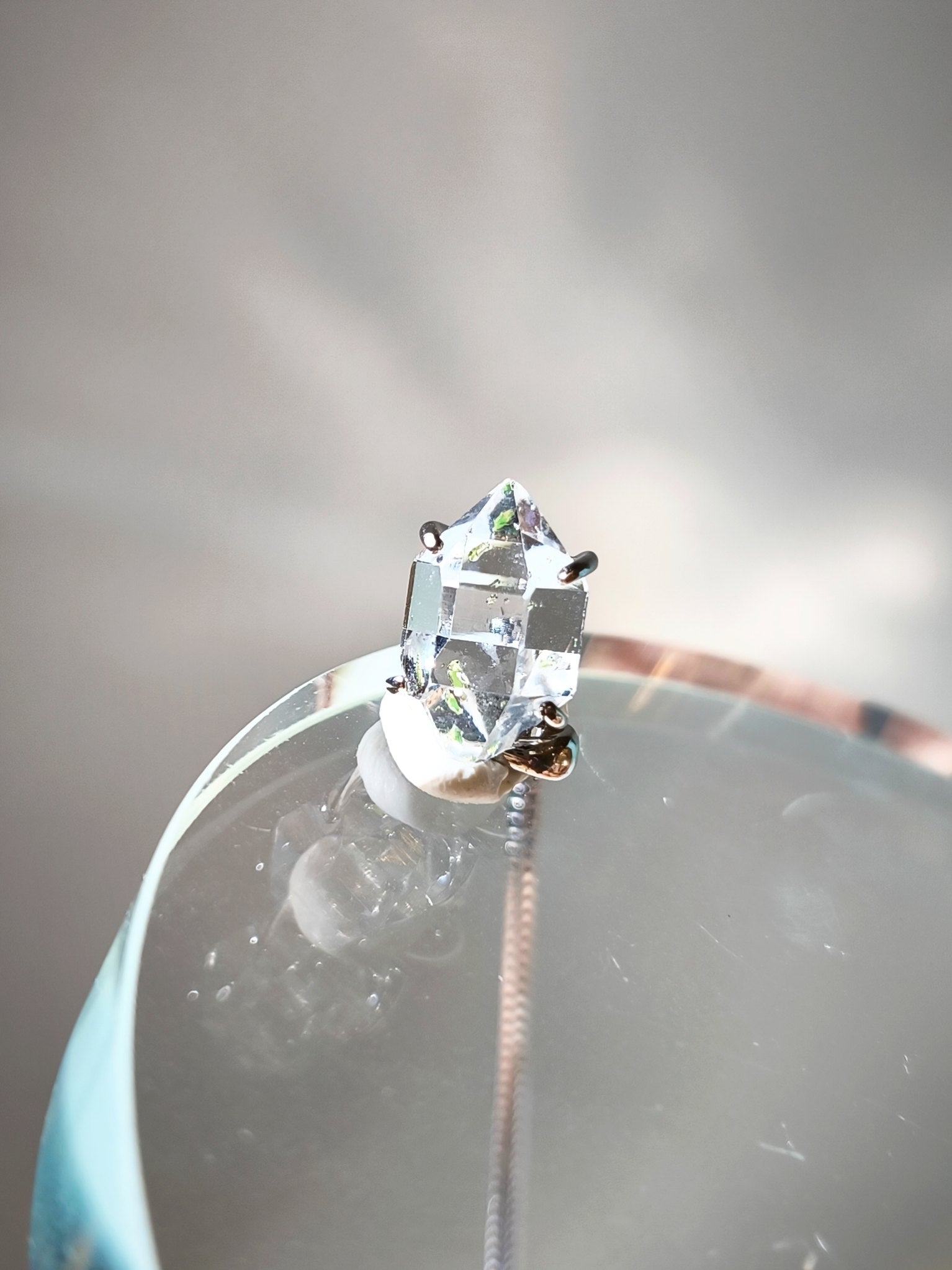 Herkimerdiamond 閃靈鑽吊墜 赫基蒙閃靈鑽 閃靈鑽 閃靈鑽功效 香港閃靈鑽 水晶原石 雙尖水晶 黃金油膽閃靈鑽 能量强大 天然閃靈鑽