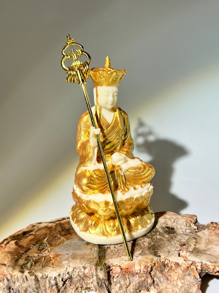 地藏菩薩雕像
