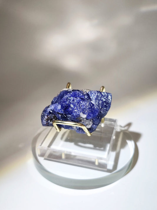 坦桑石 坦桑尼亞坦桑石 Tanzanite 南無水晶 什麽是坦桑石  坦桑石喉輪