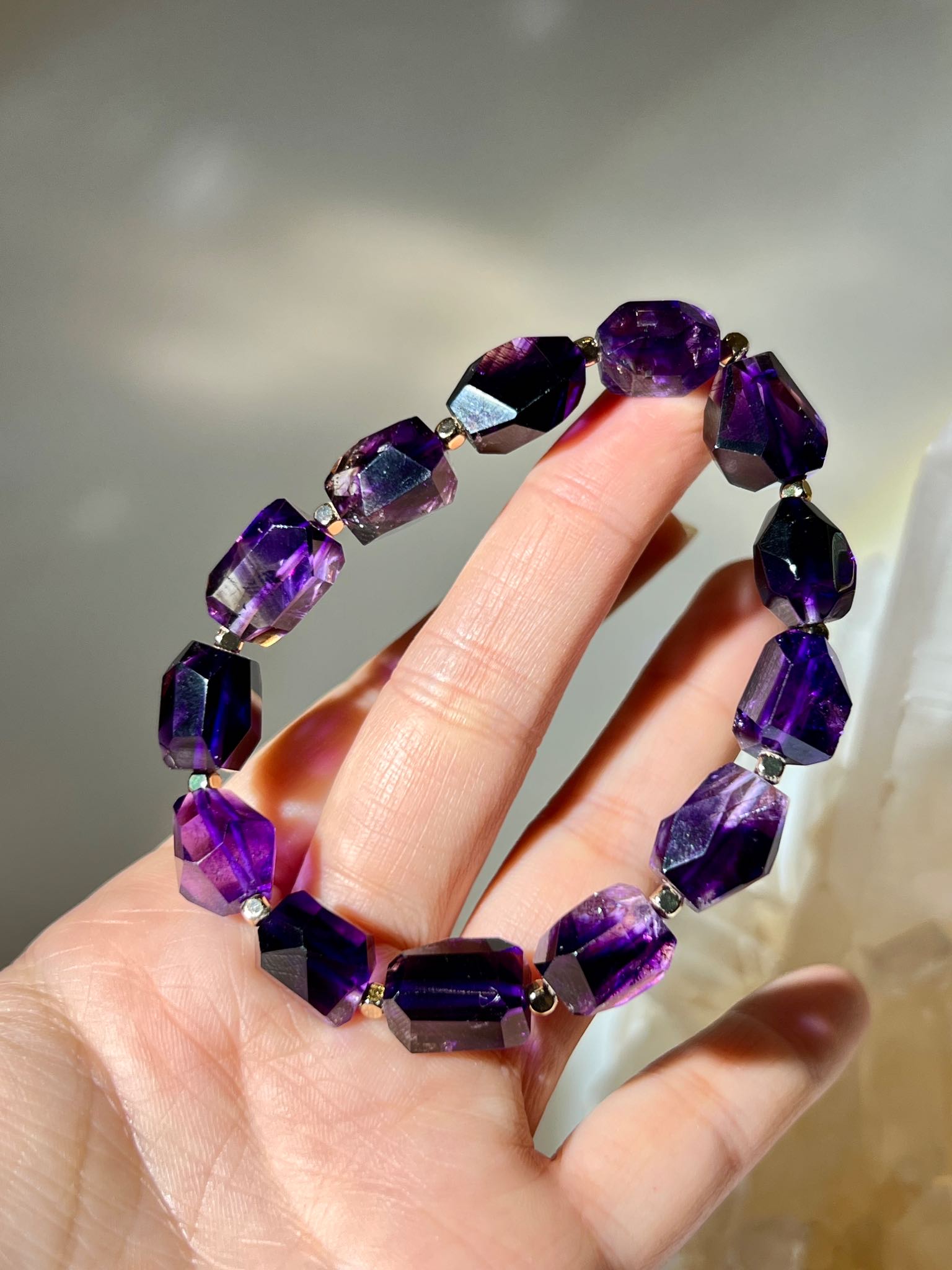 什麼是超級七 超級七有什麼功效 what is superseven 超級七 紫超七 超七手鏈 超七